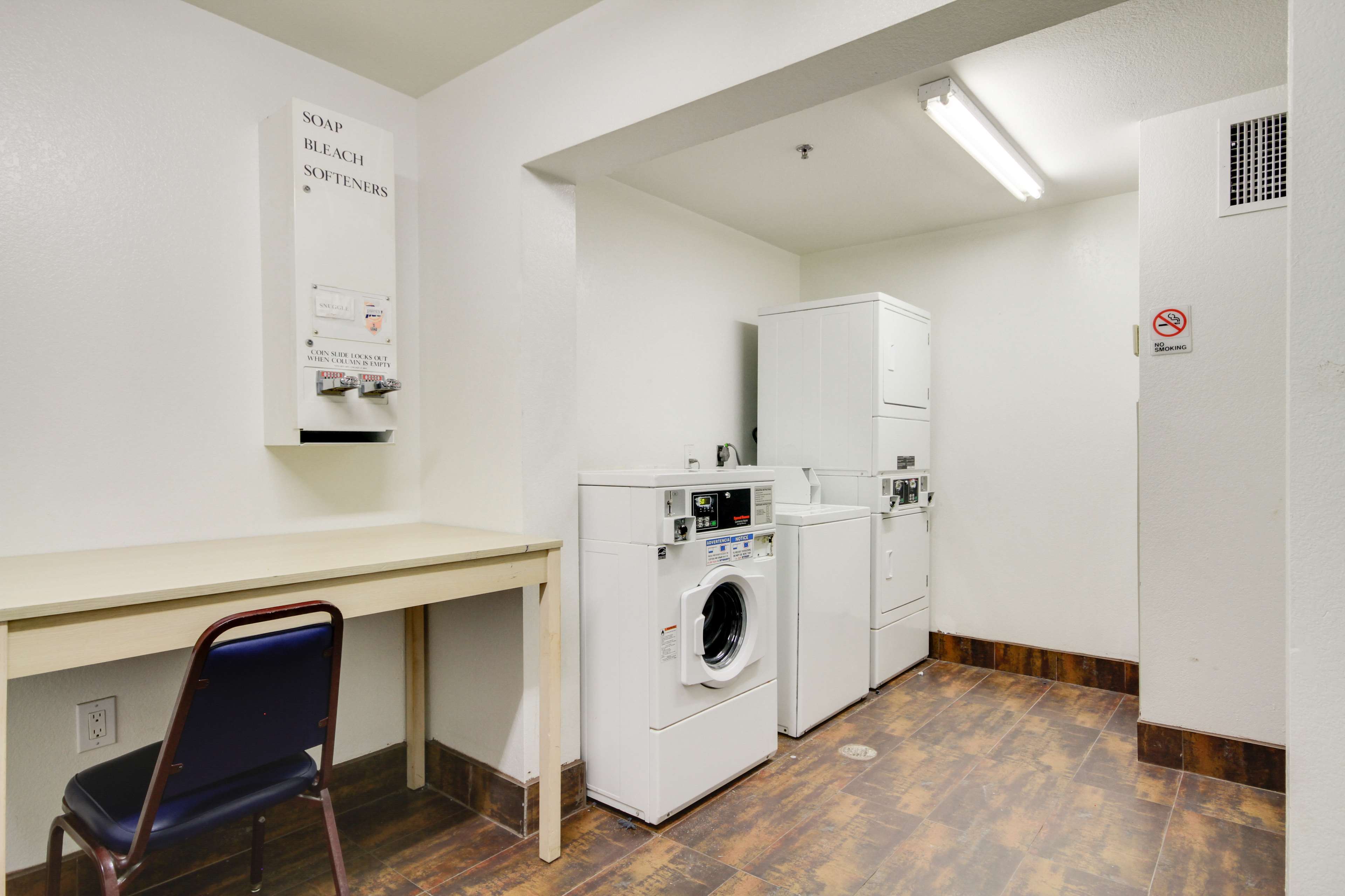 Motel 6 Montgomery Airport