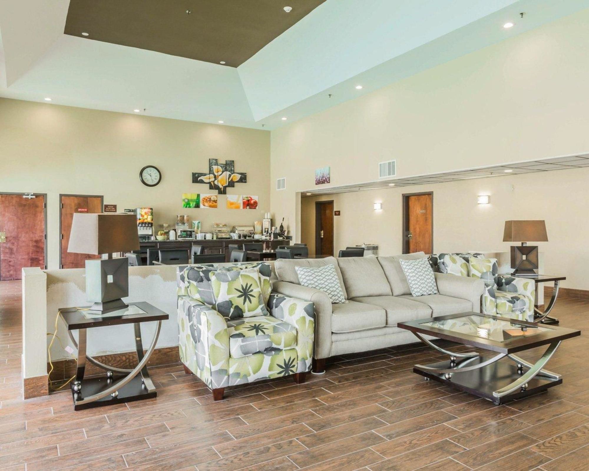 Quality Inn & Suites