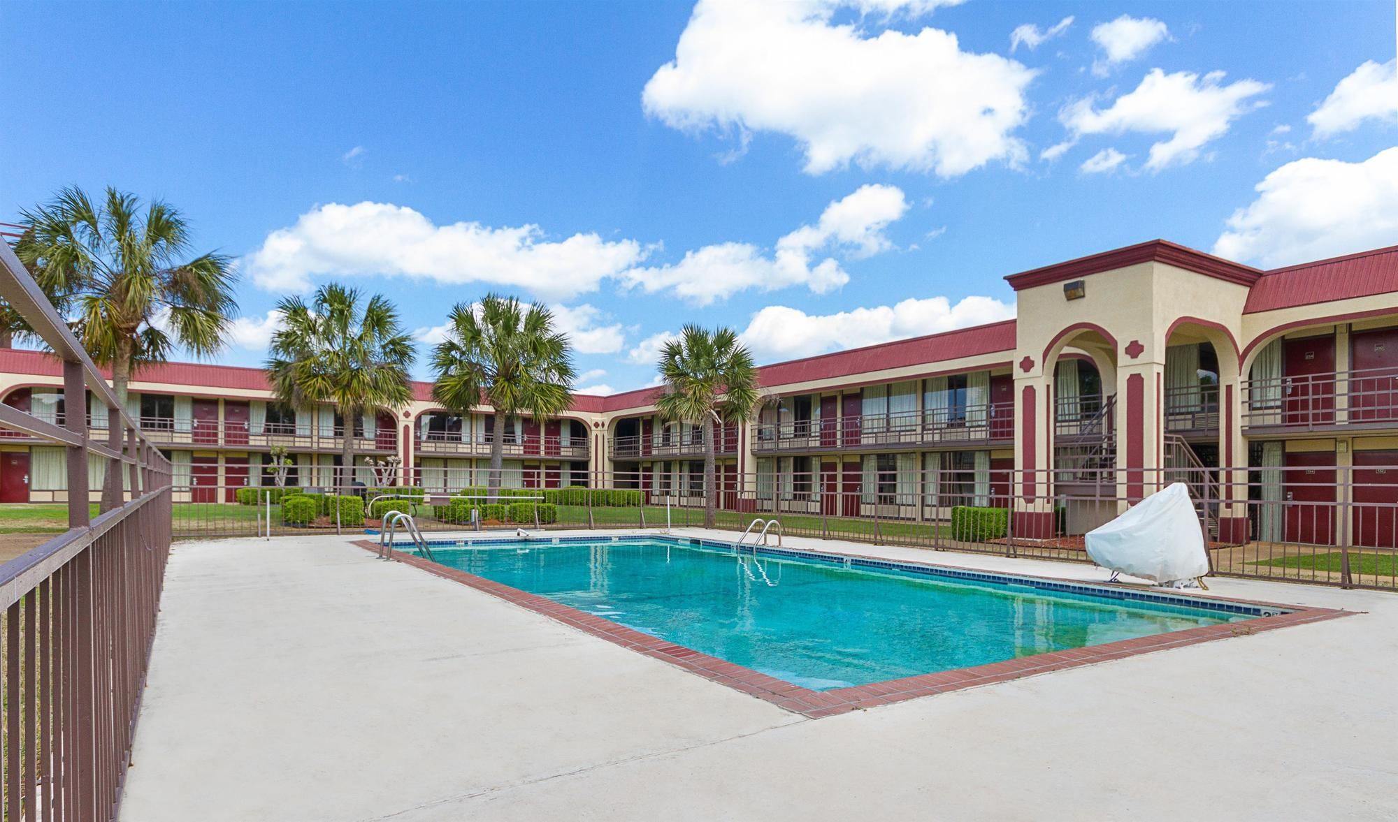 Red Roof Inn Montgomery Midtown