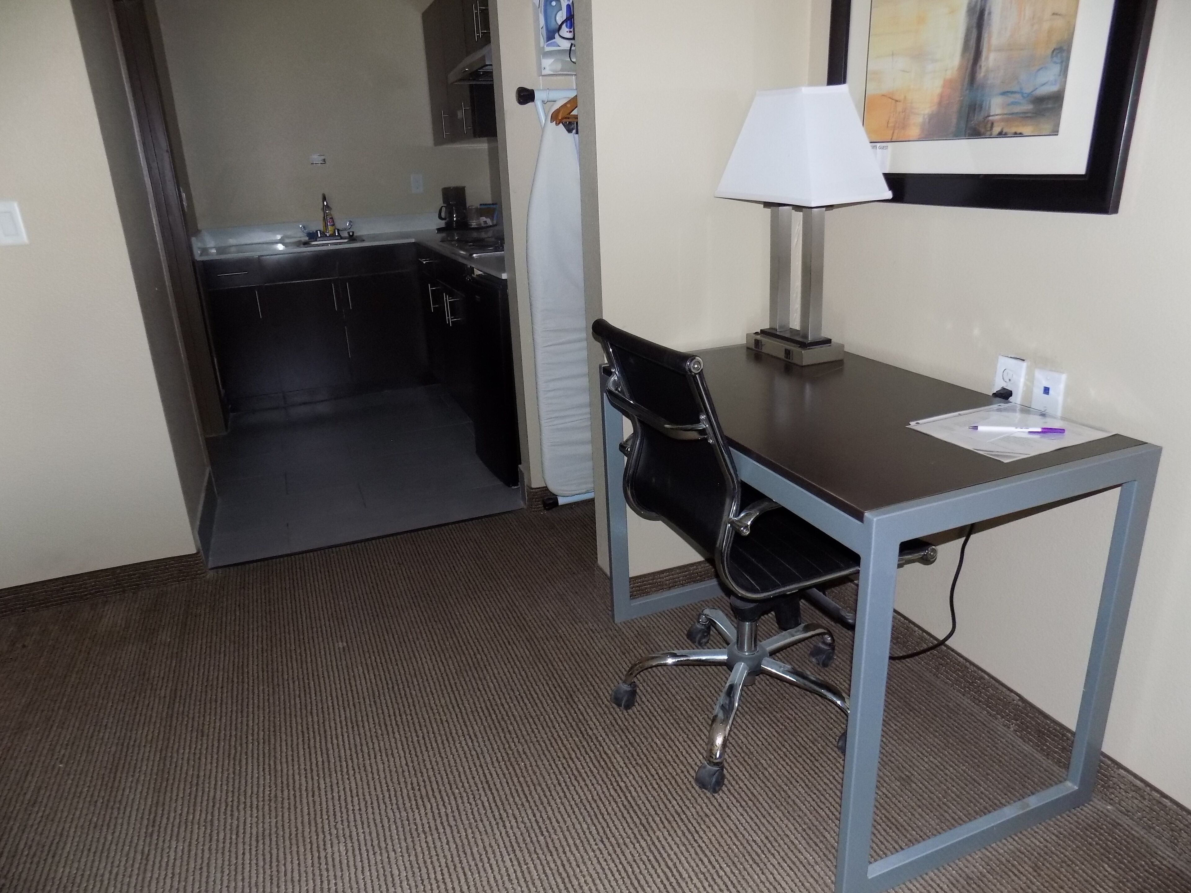 Moulton Inn & Suites