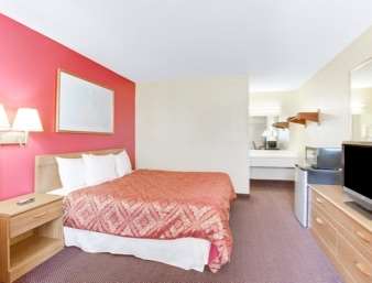 Days Inn by Wyndham Muscle Shoals Florence