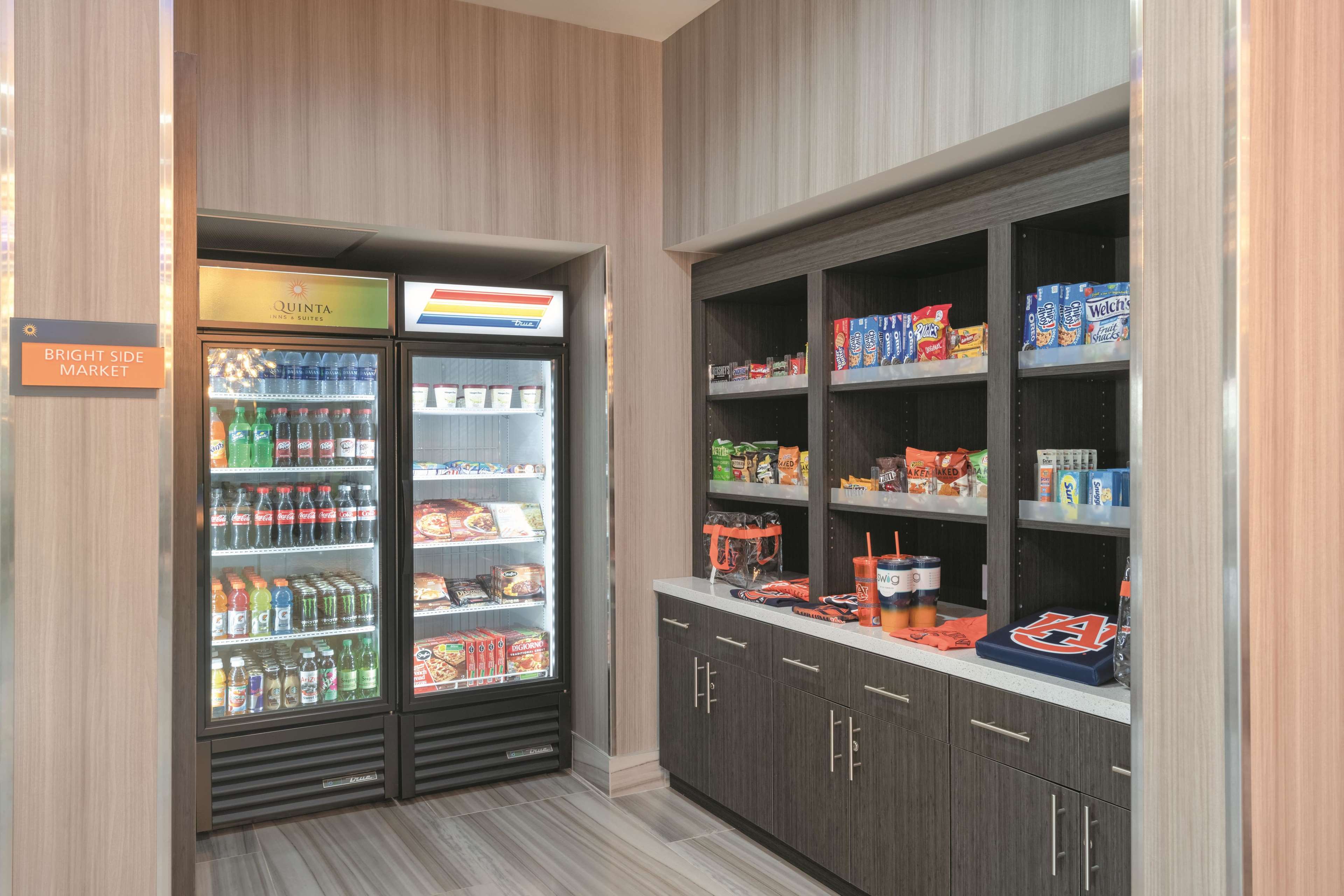 La Quinta Inn & Suites by Wyndham Opelika Auburn