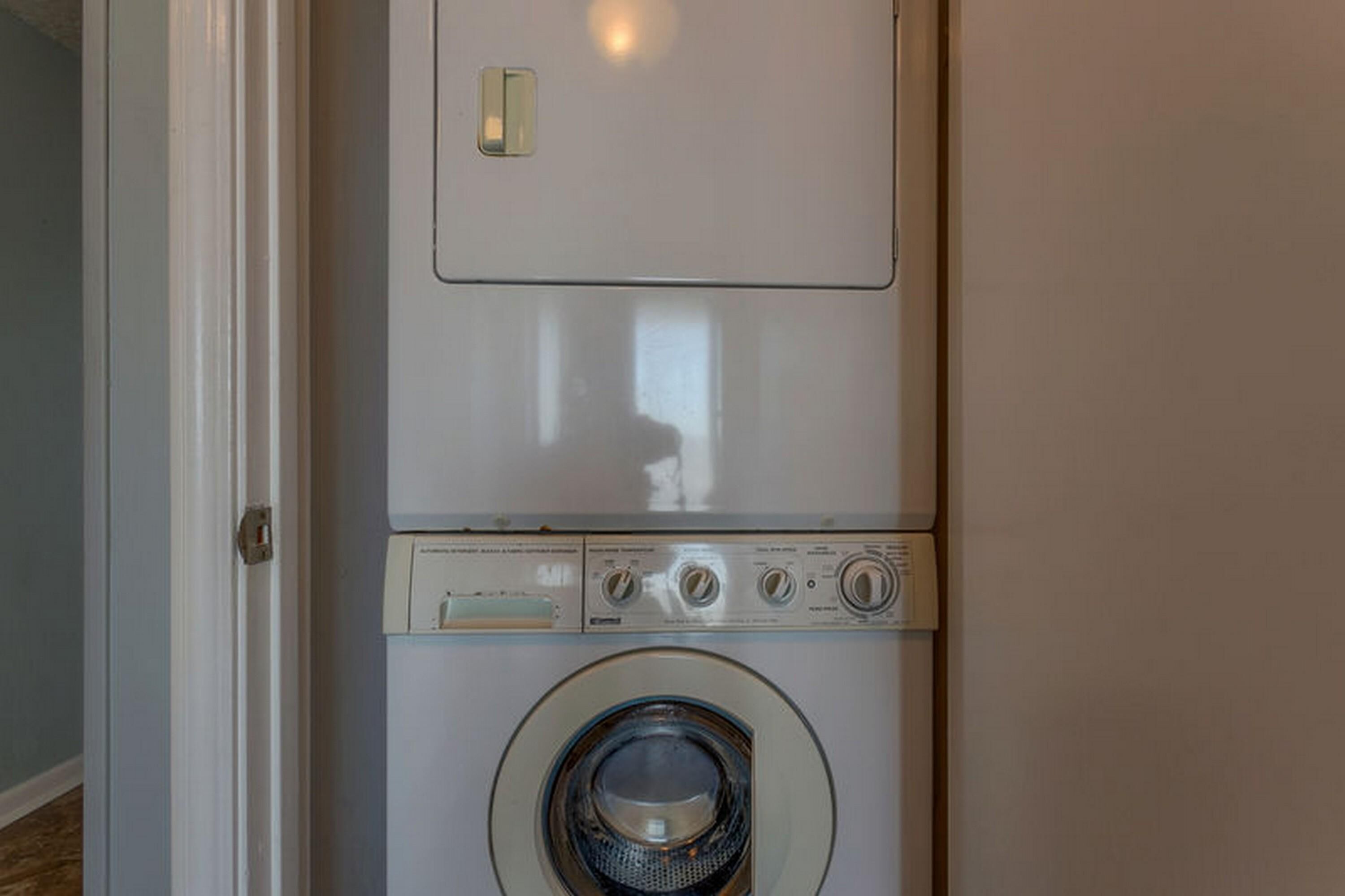 Romar Tower by Vacasa