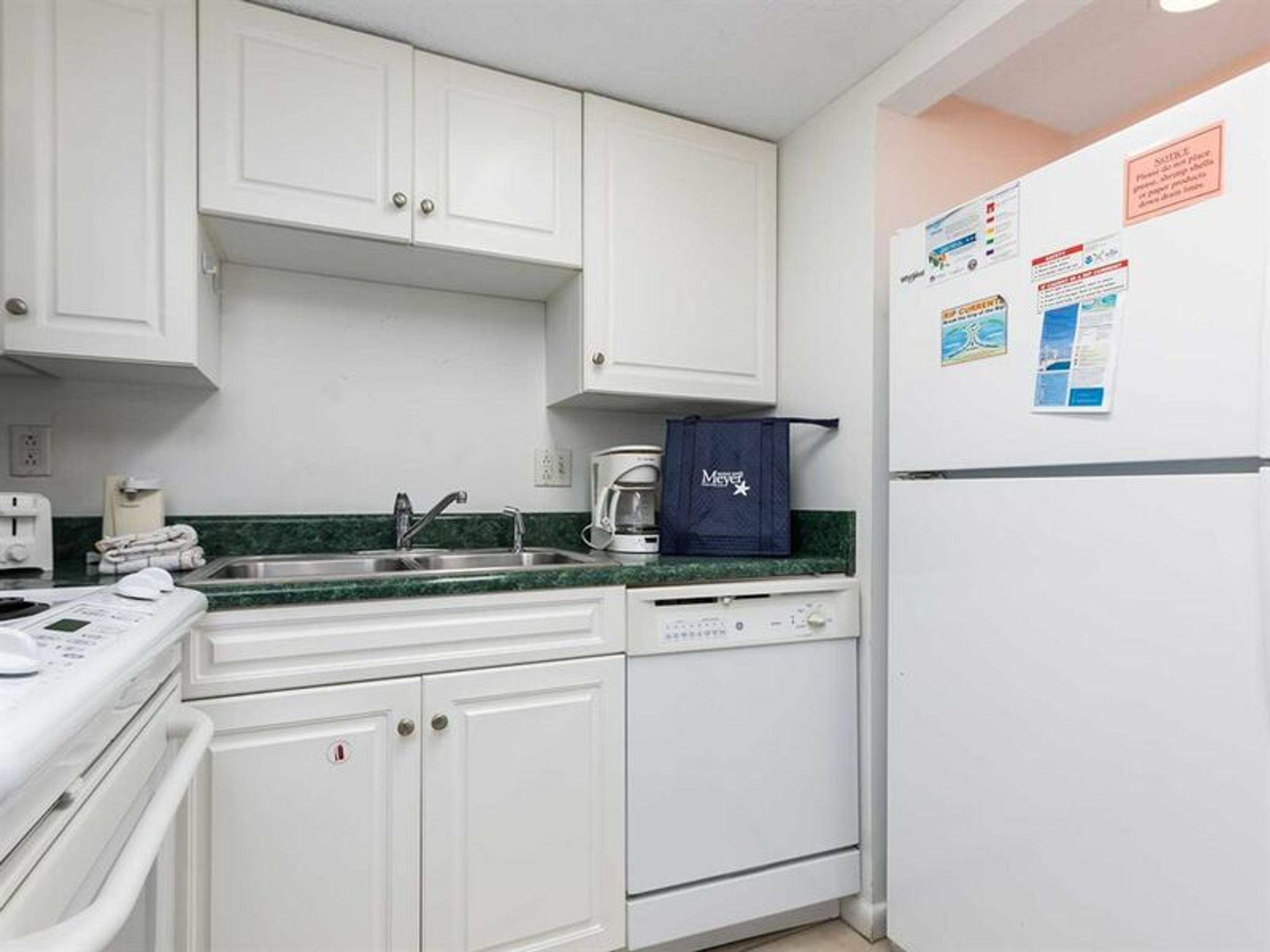 Romar Tower by Vacasa