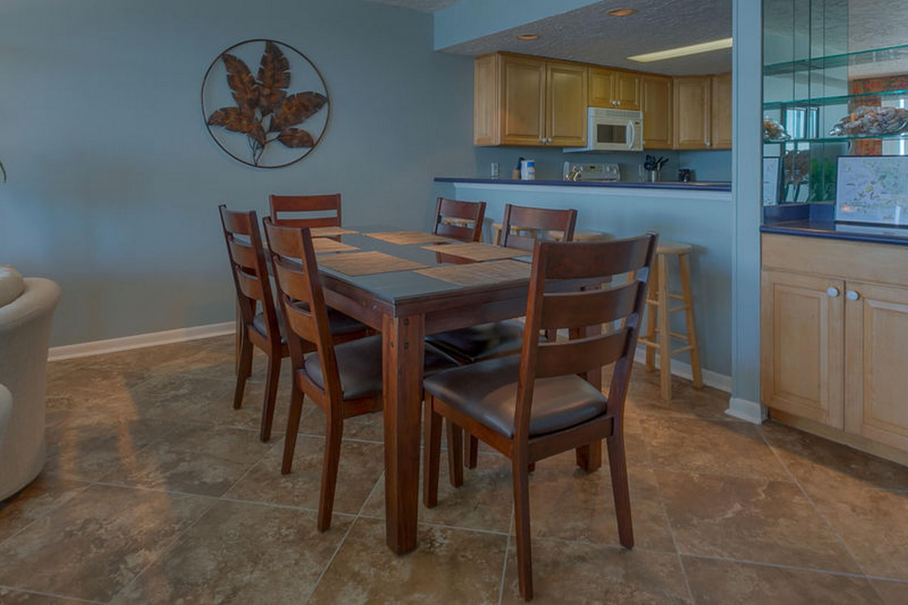 Romar Tower by Vacasa