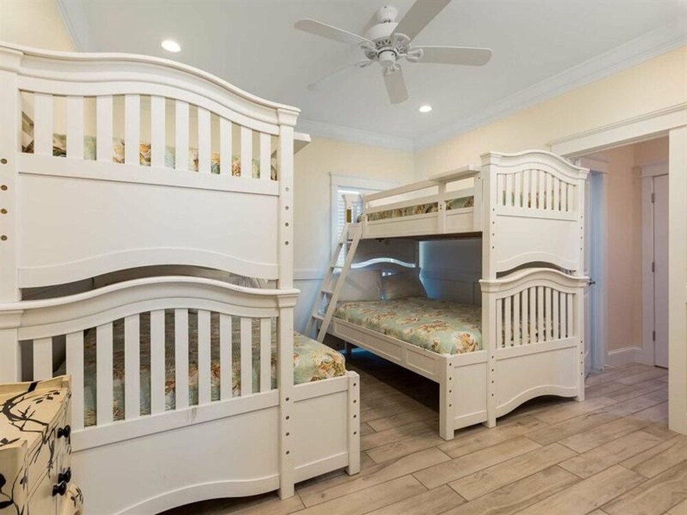 Sapphire by Meyer Vacation Rentals