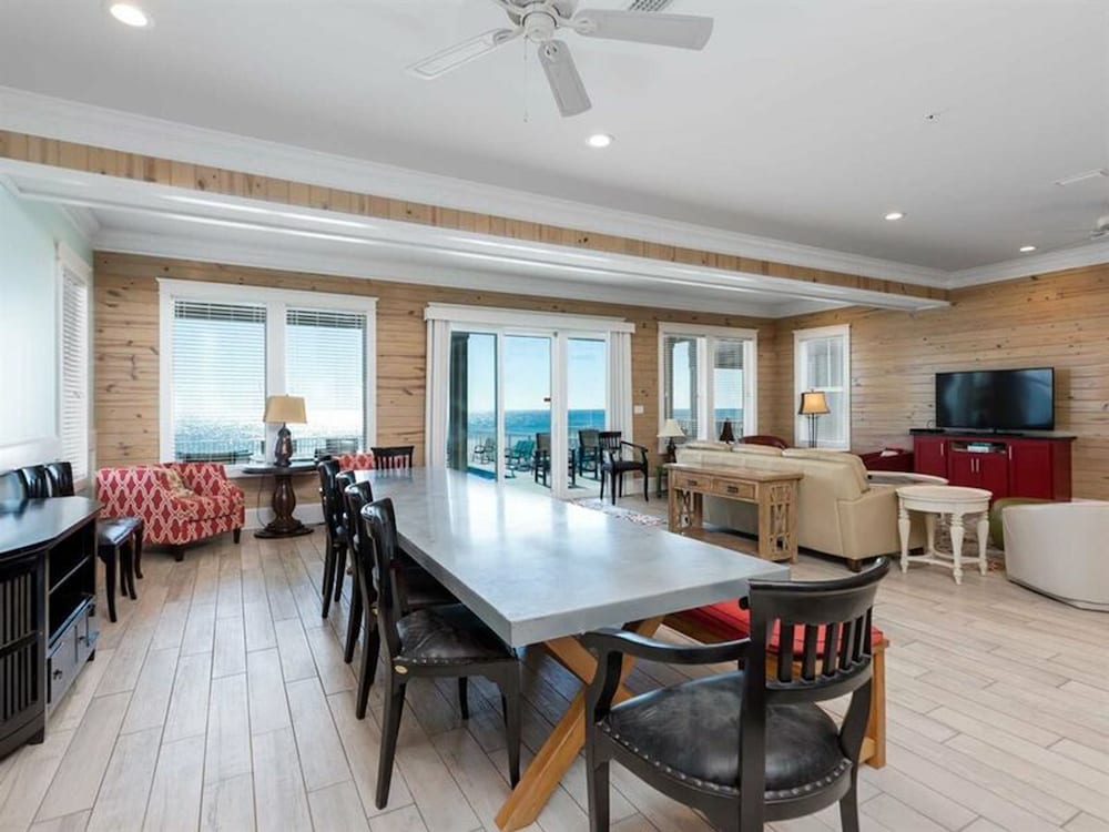 Sapphire by Meyer Vacation Rentals