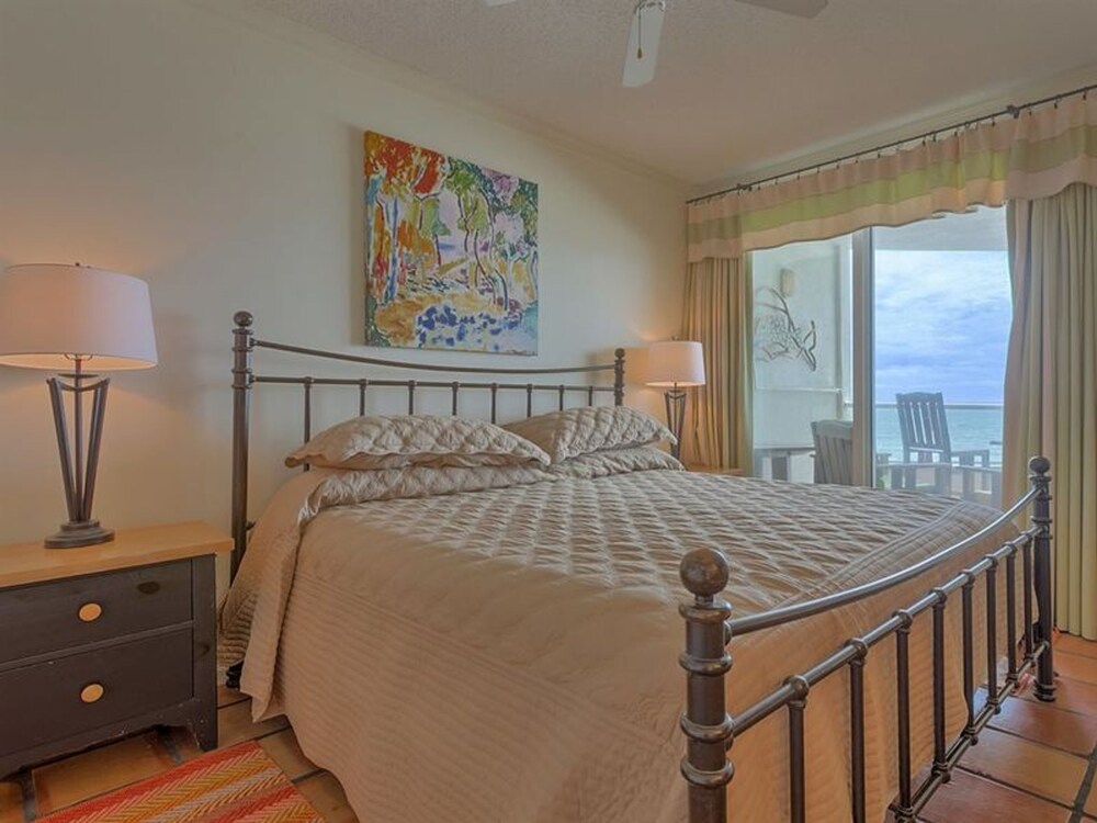 Silver Beach Condo by Meyer Vacation Rentals