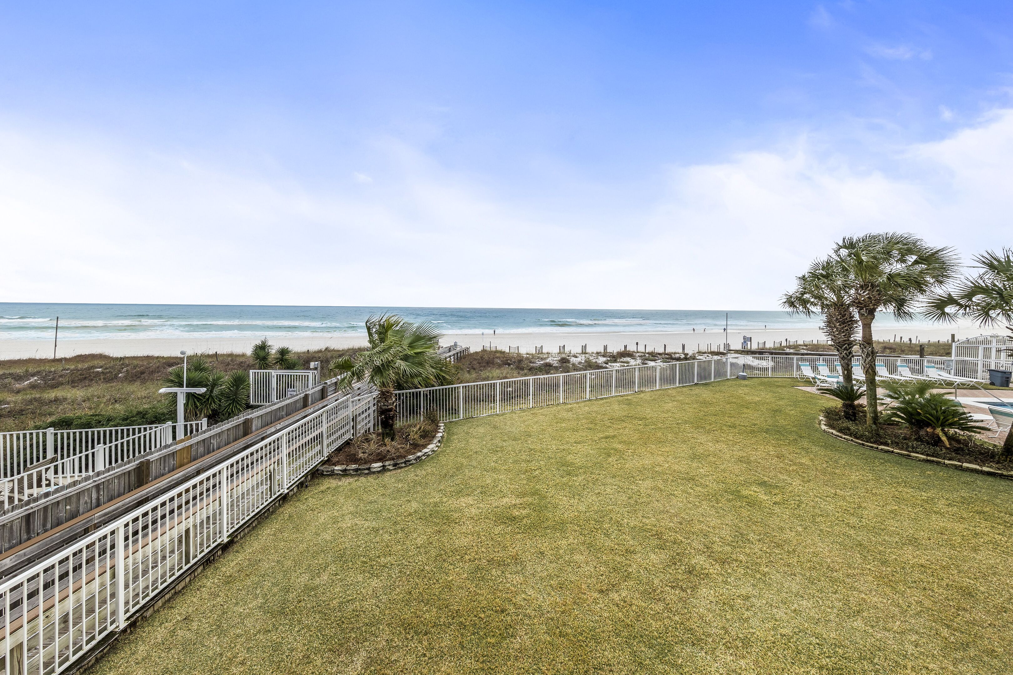 SunSwept by Hosteeva