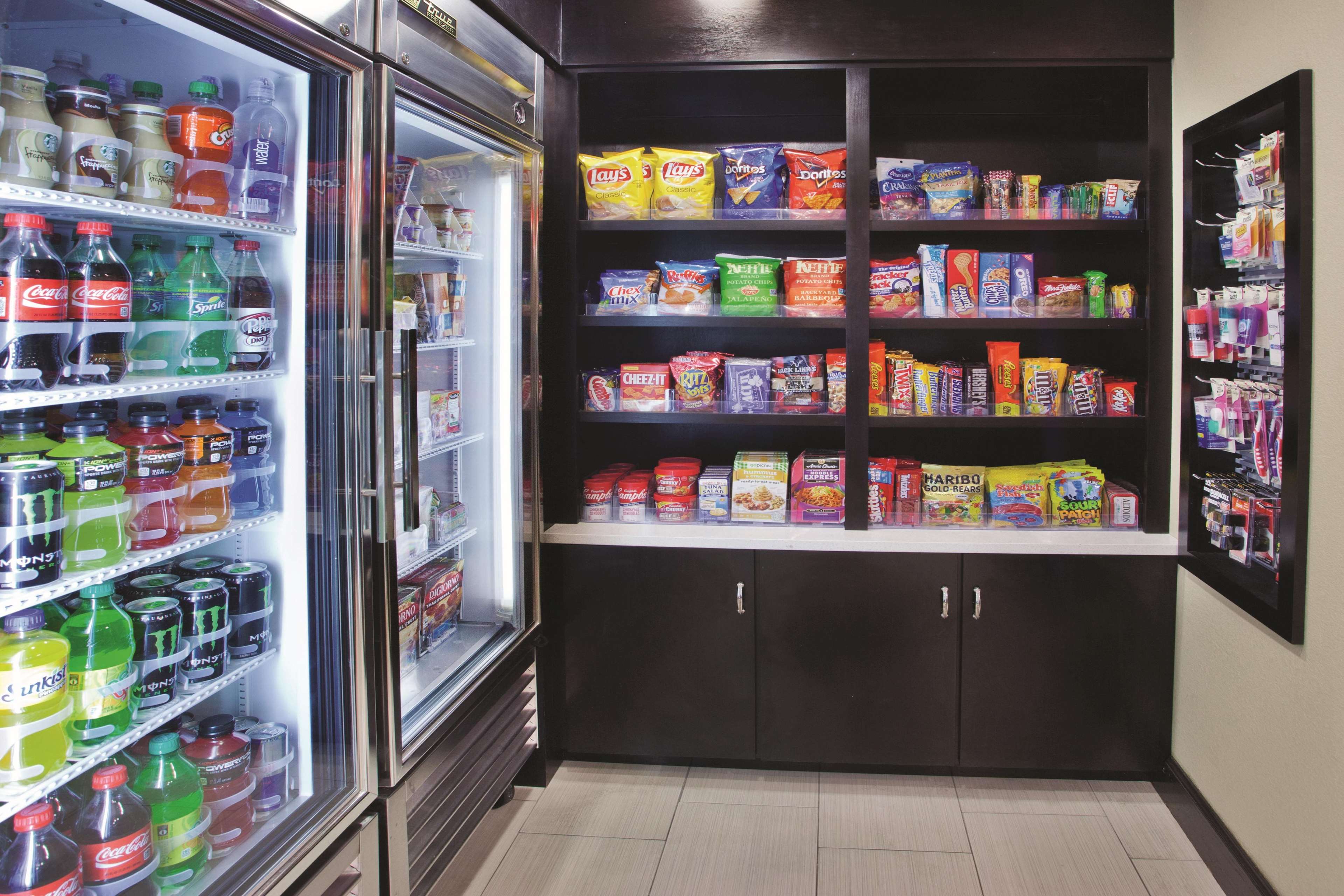 La Quinta Inn & Suites by Wyndham Oxford - Anniston