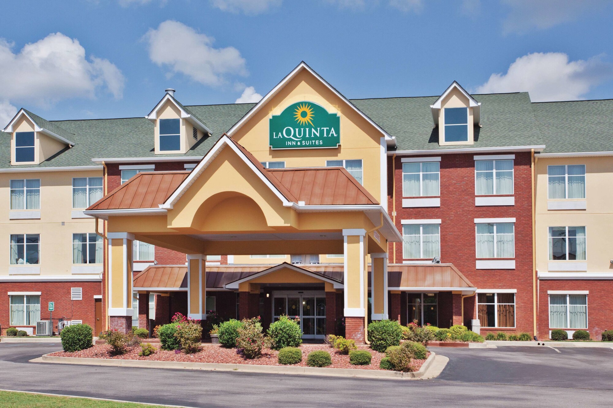 La Quinta Inn & Suites by Wyndham Oxford - Anniston