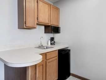 Travelodge by Wyndham Pelham Birmingham