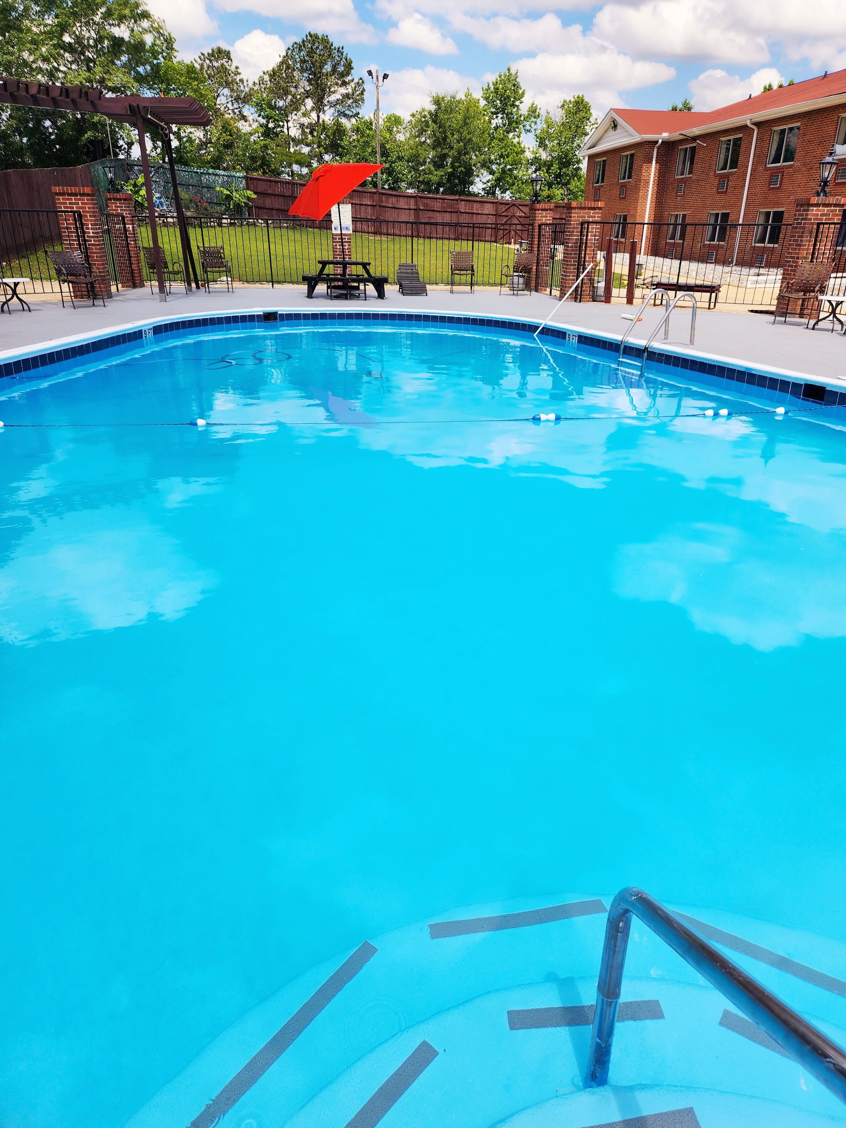 Americas Best Value Inn Phenix City