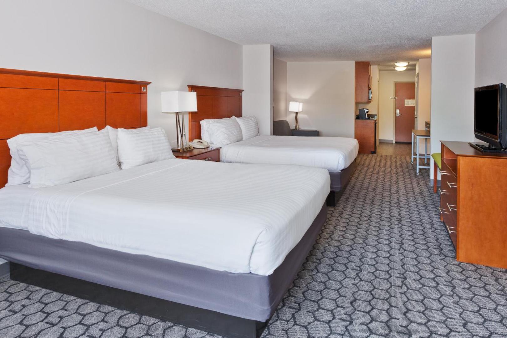 Holiday Inn Express Hotel & Suites Phenix City-Fort Benning Area