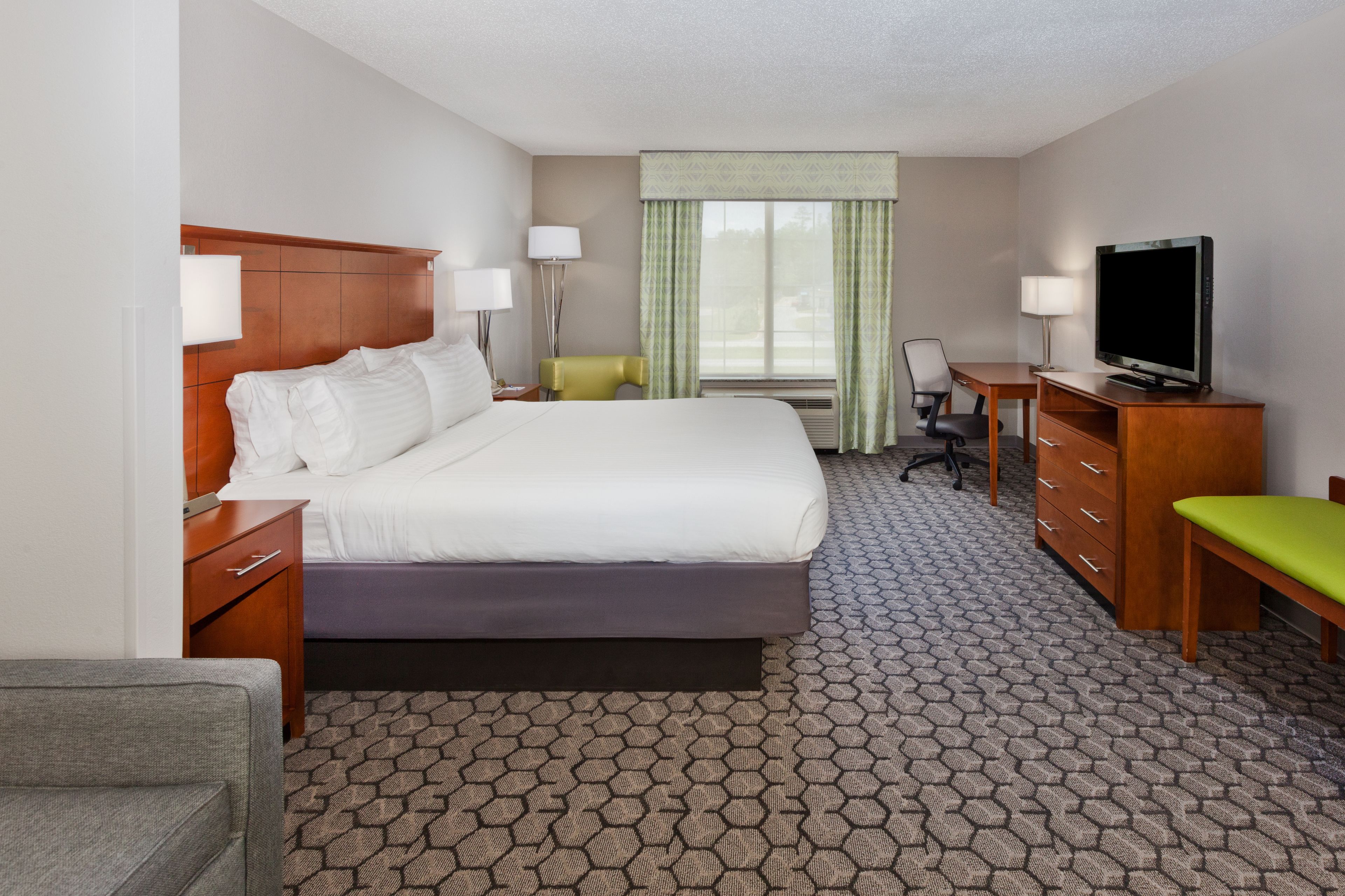 Holiday Inn Express Hotel & Suites Phenix City-Fort Benning Area