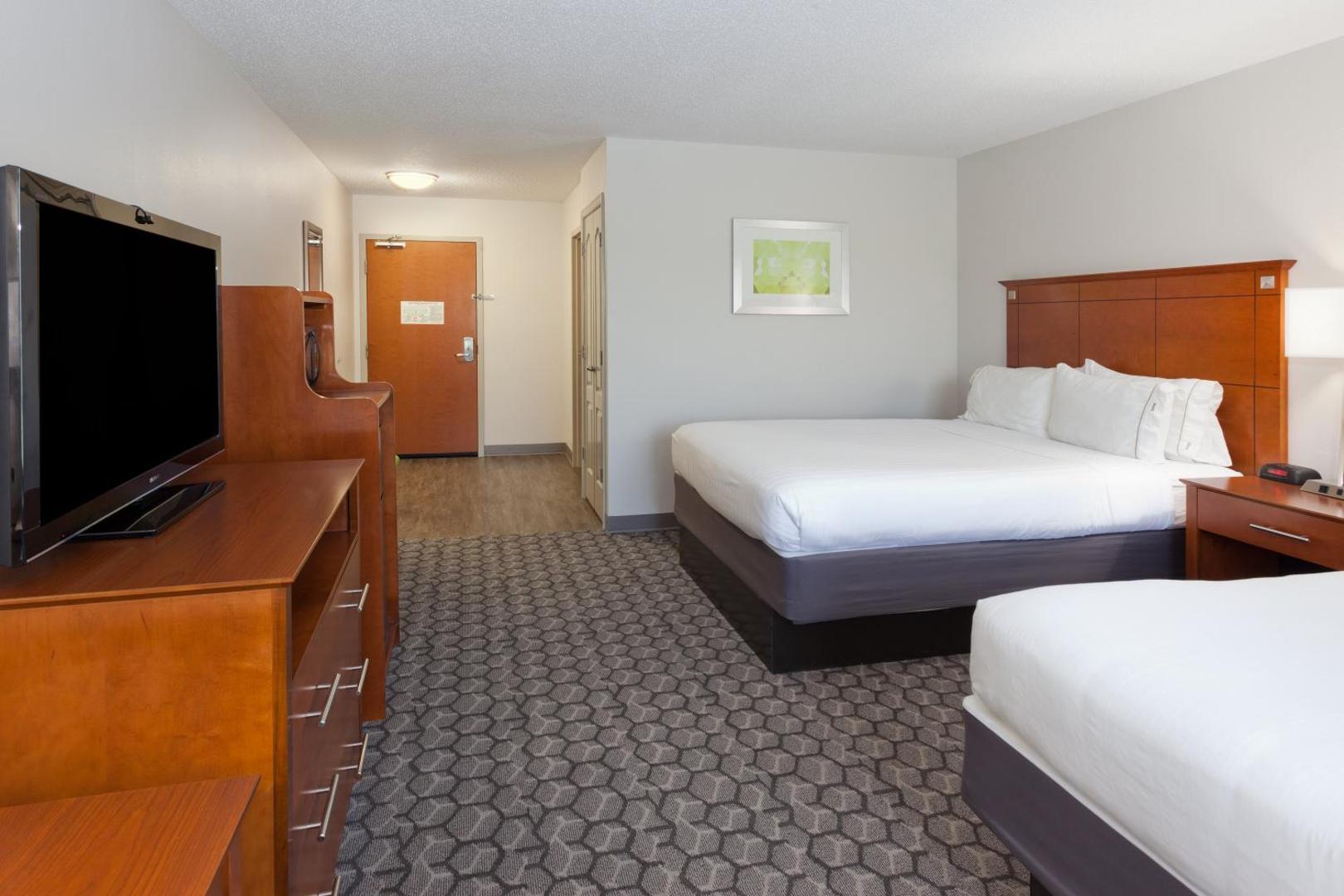Holiday Inn Express Hotel & Suites Phenix City-Fort Benning Area