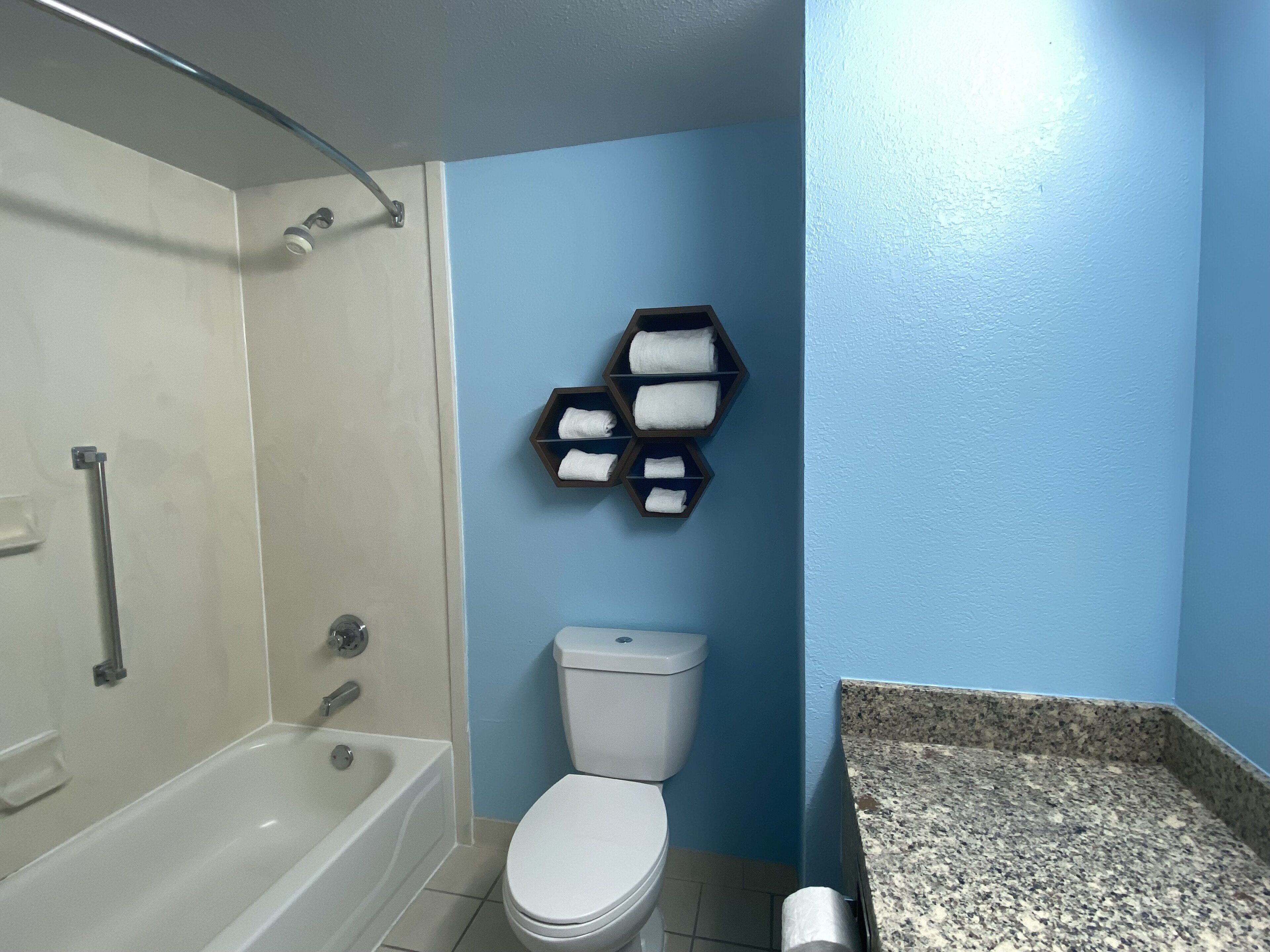 HomeTowne Studios by Red Roof Prattville