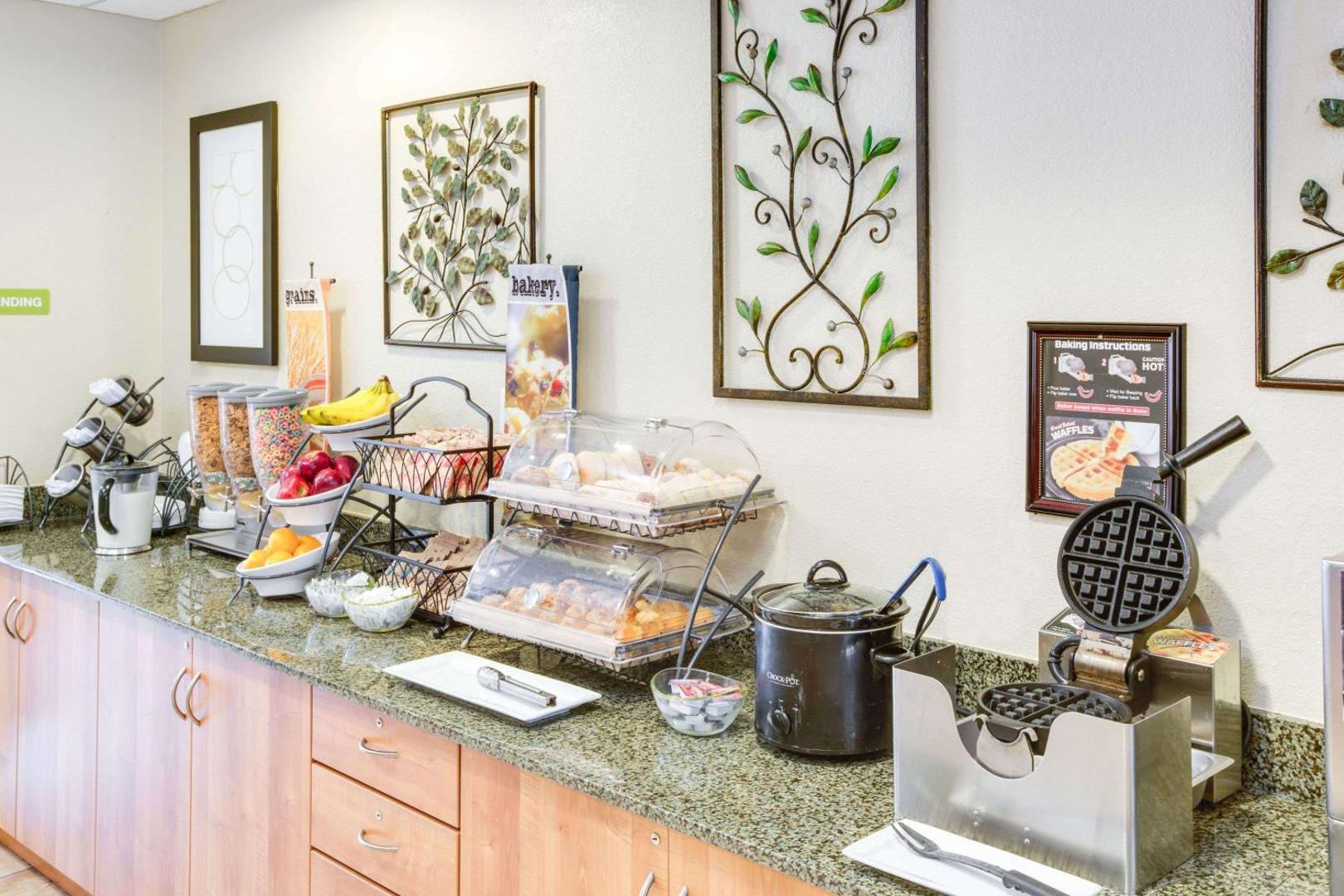 Microtel Inn & Suites by Wyndham Saraland/North Mobile
