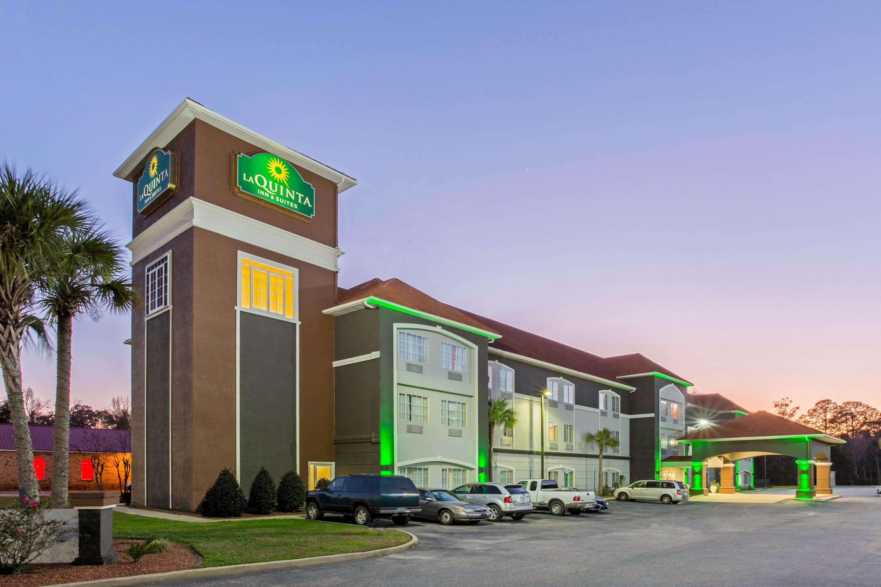 La Quinta Inn & Suites by Wyndham Mobile Satsuma / Saraland