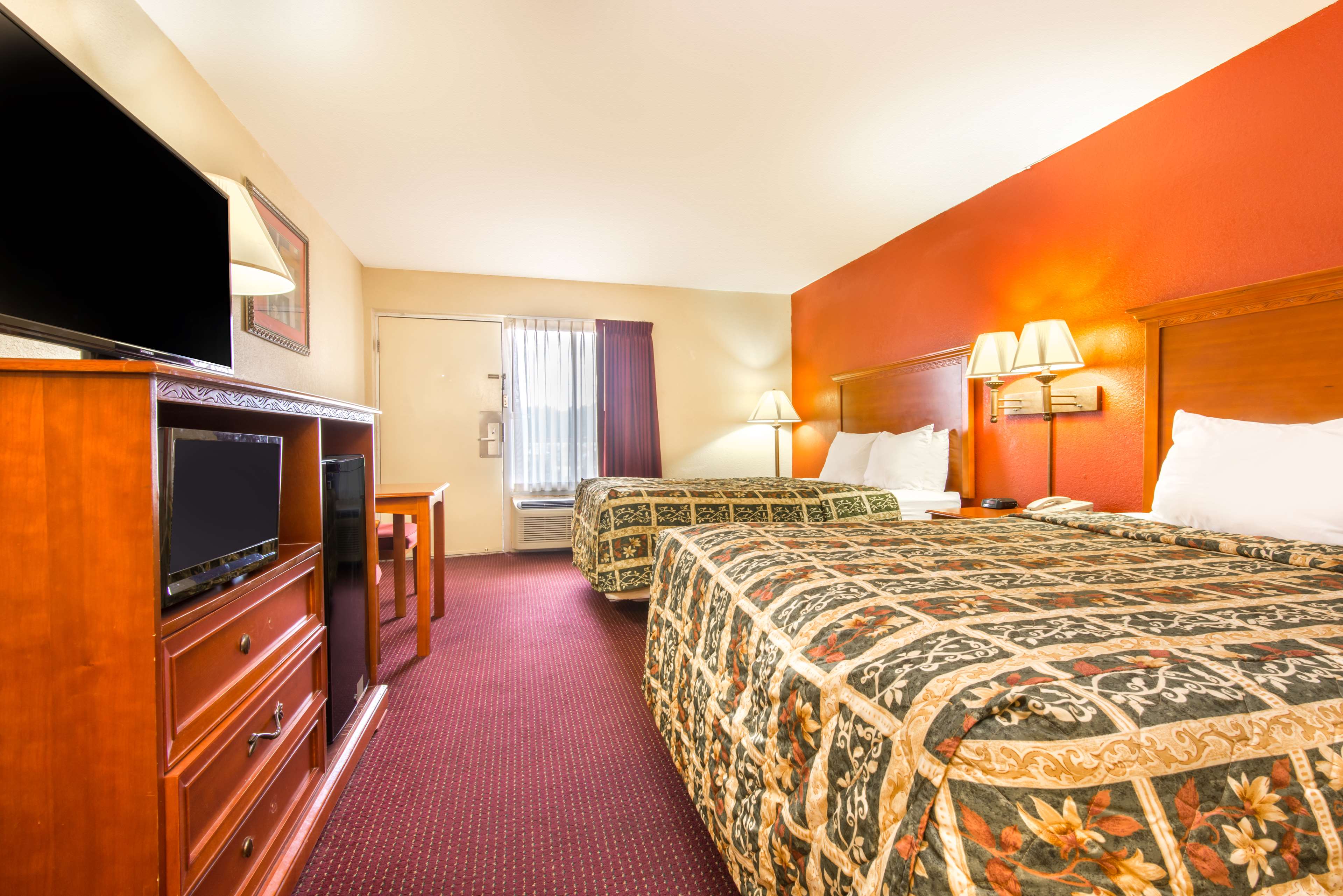 Days Inn by Wyndham Shorter