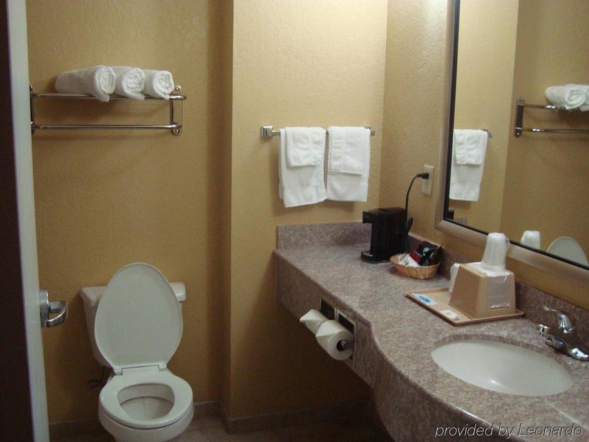 Ambassador Inn and Suites Tuscaloosa