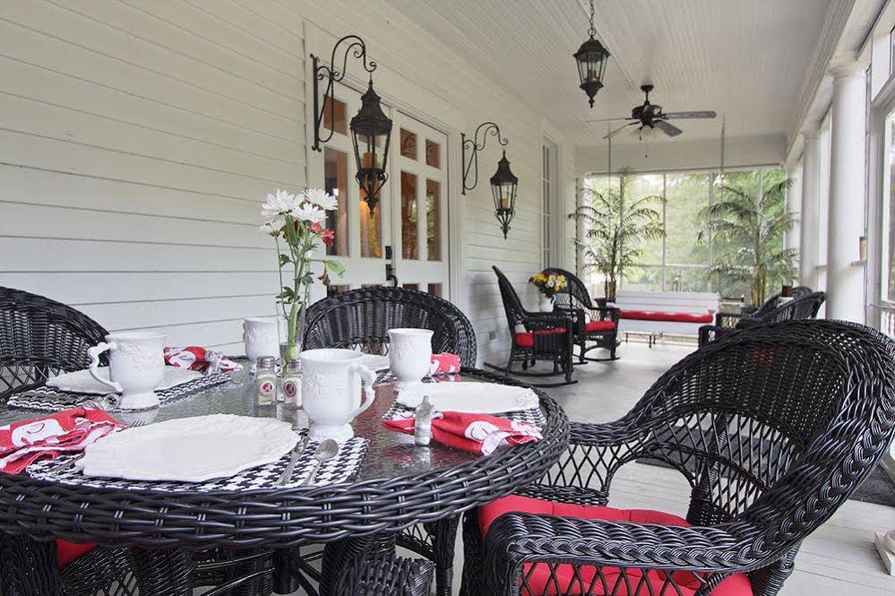 Bama Bed & Breakfast Campus