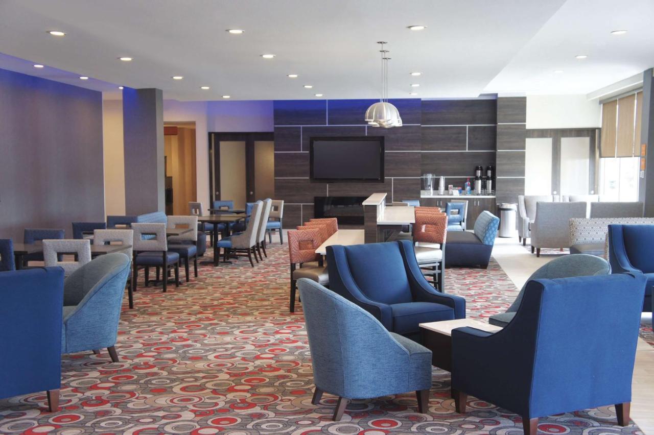 La Quinta Inn & Suites by Wyndham Tuscaloosa University