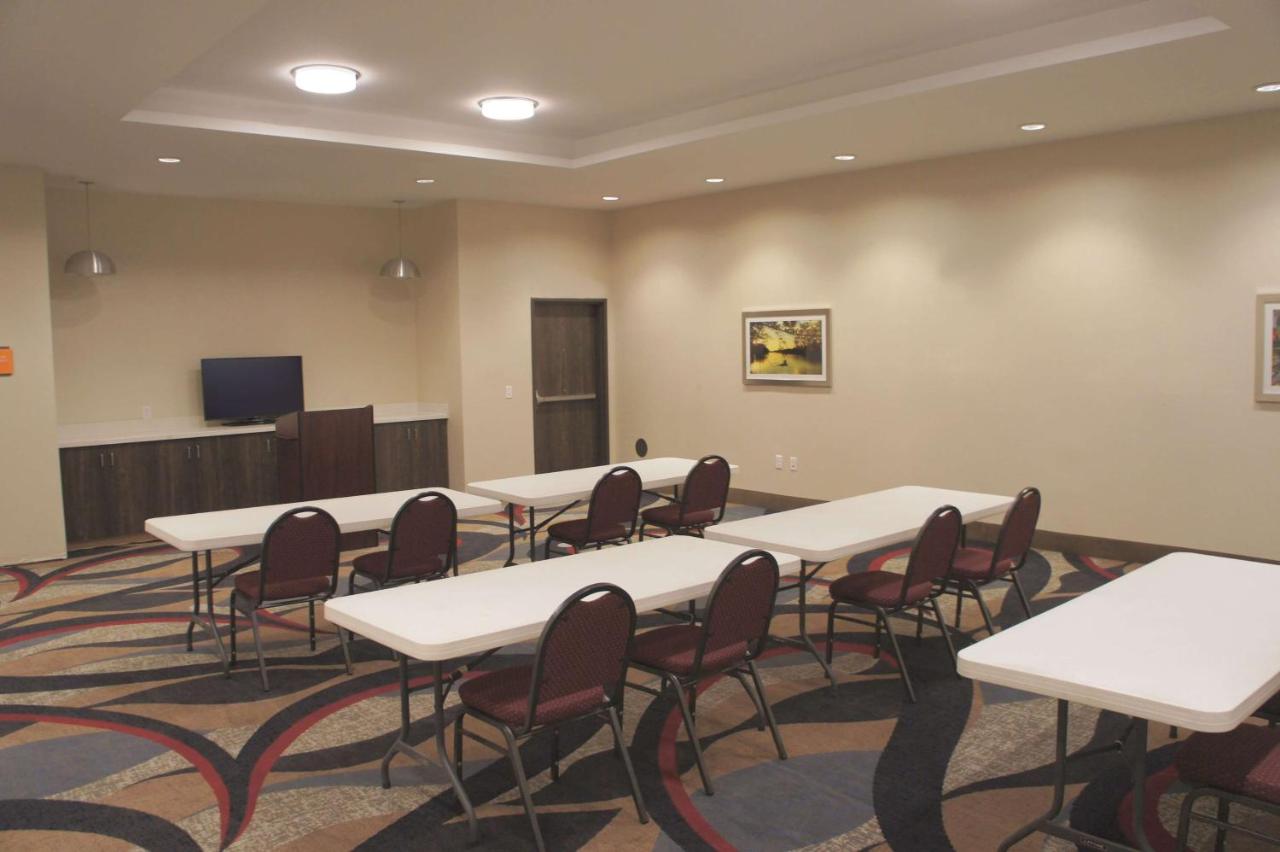 La Quinta Inn & Suites by Wyndham Tuscaloosa University