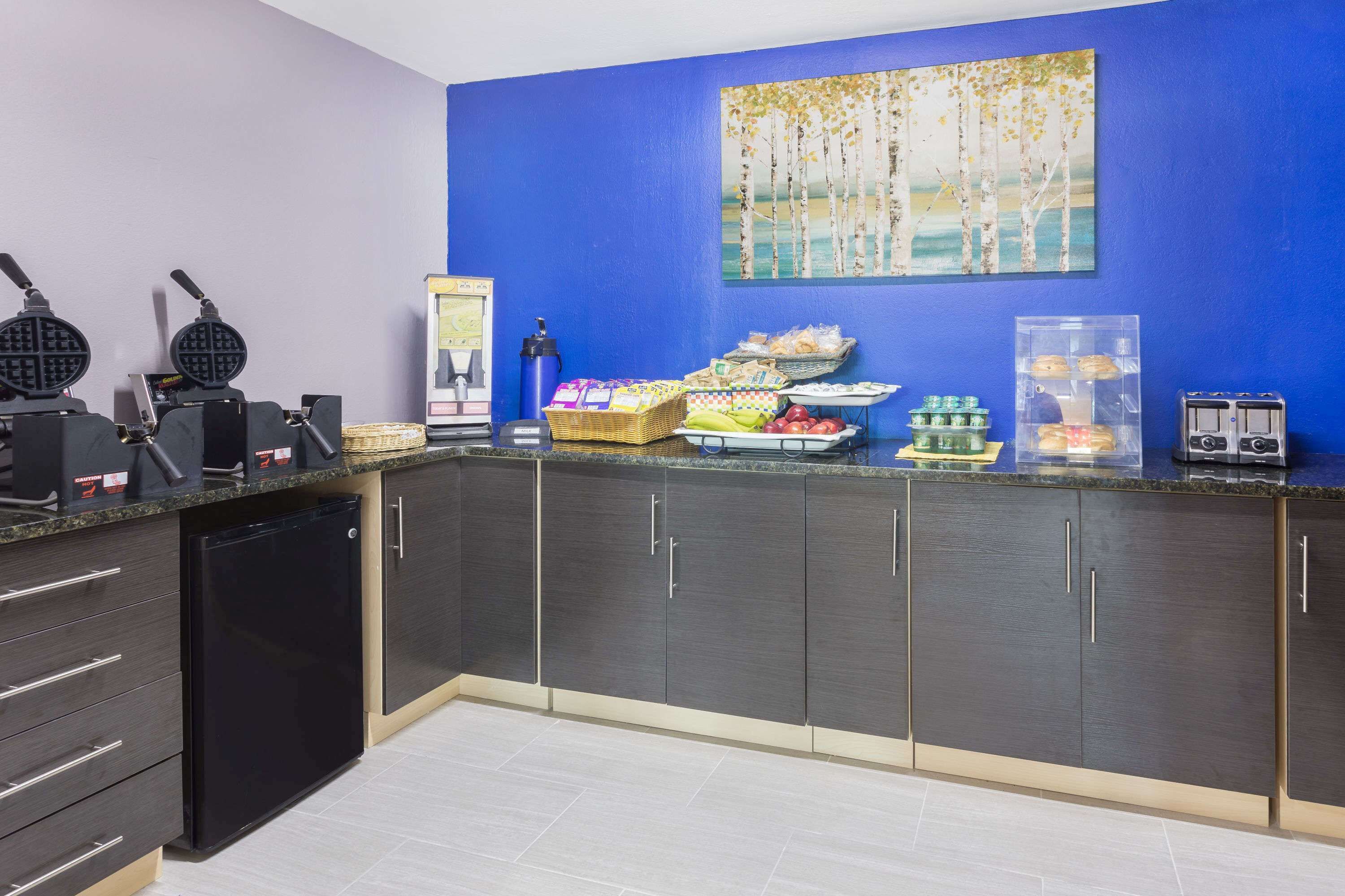 Microtel Inn & Suites by Wyndham Tuscaloosa – East