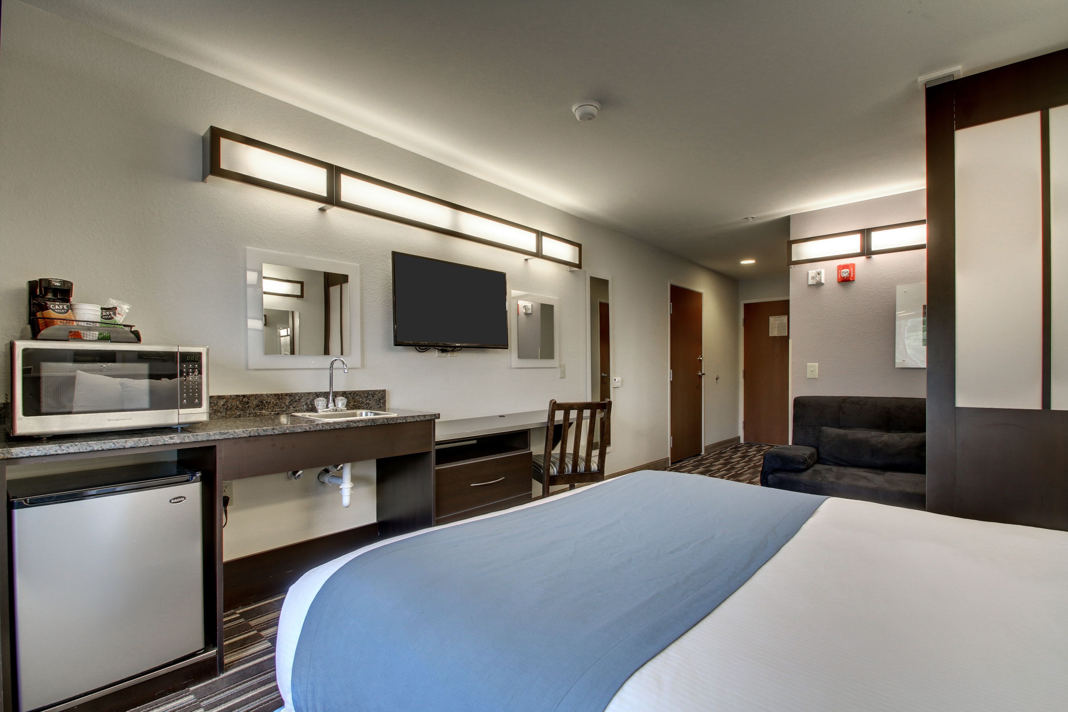 Microtel Inn & Suites by Wyndham Tuscaloosa Near University