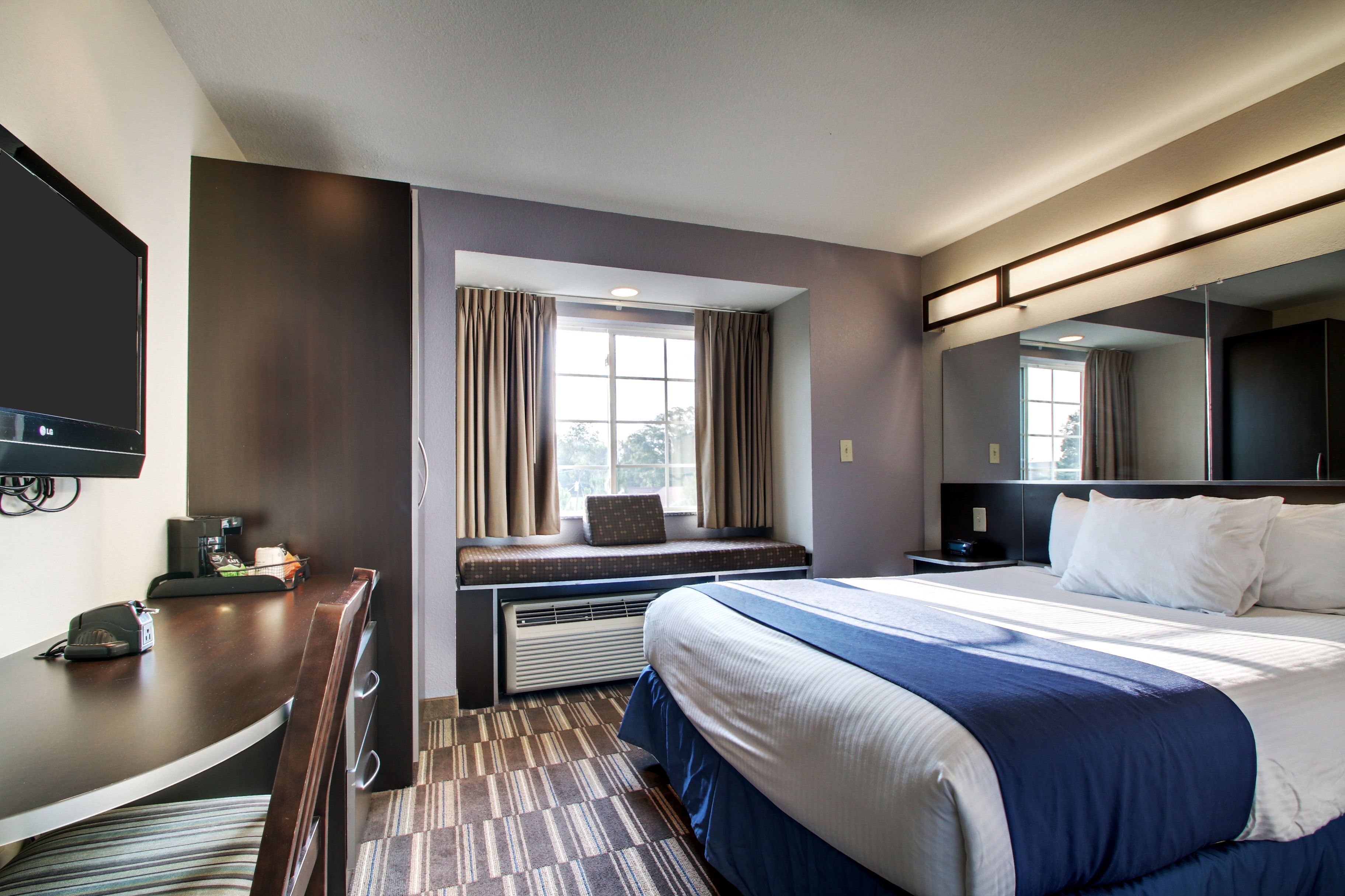 Microtel Inn & Suites by Wyndham Tuscaloosa Near University