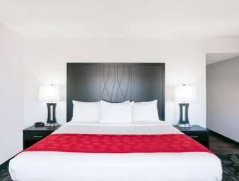 Ramada by Wyndham Tuscaloosa