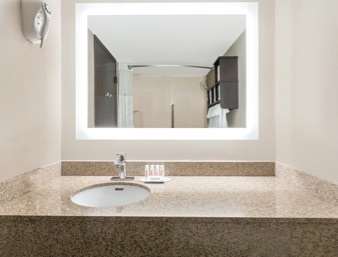 Ramada by Wyndham Tuscaloosa