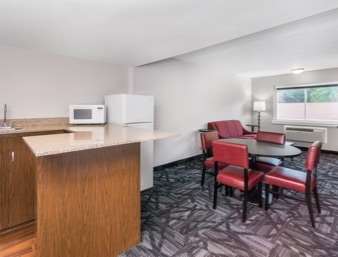 Ramada by Wyndham Tuscaloosa