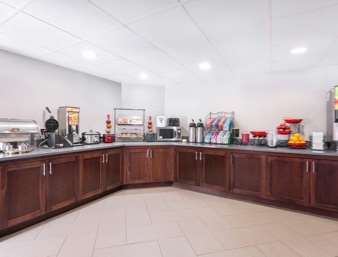 Ramada by Wyndham Tuscaloosa