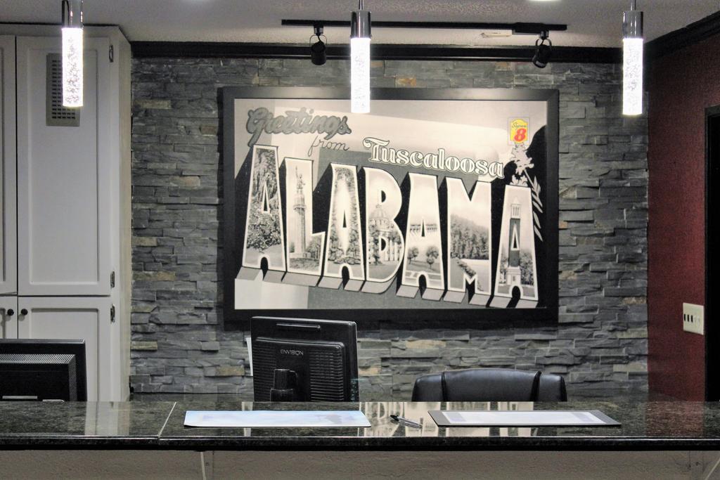 Super 8 by Wyndham Tuscaloosa