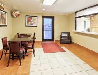 Super 8 by Wyndham Tuscaloosa