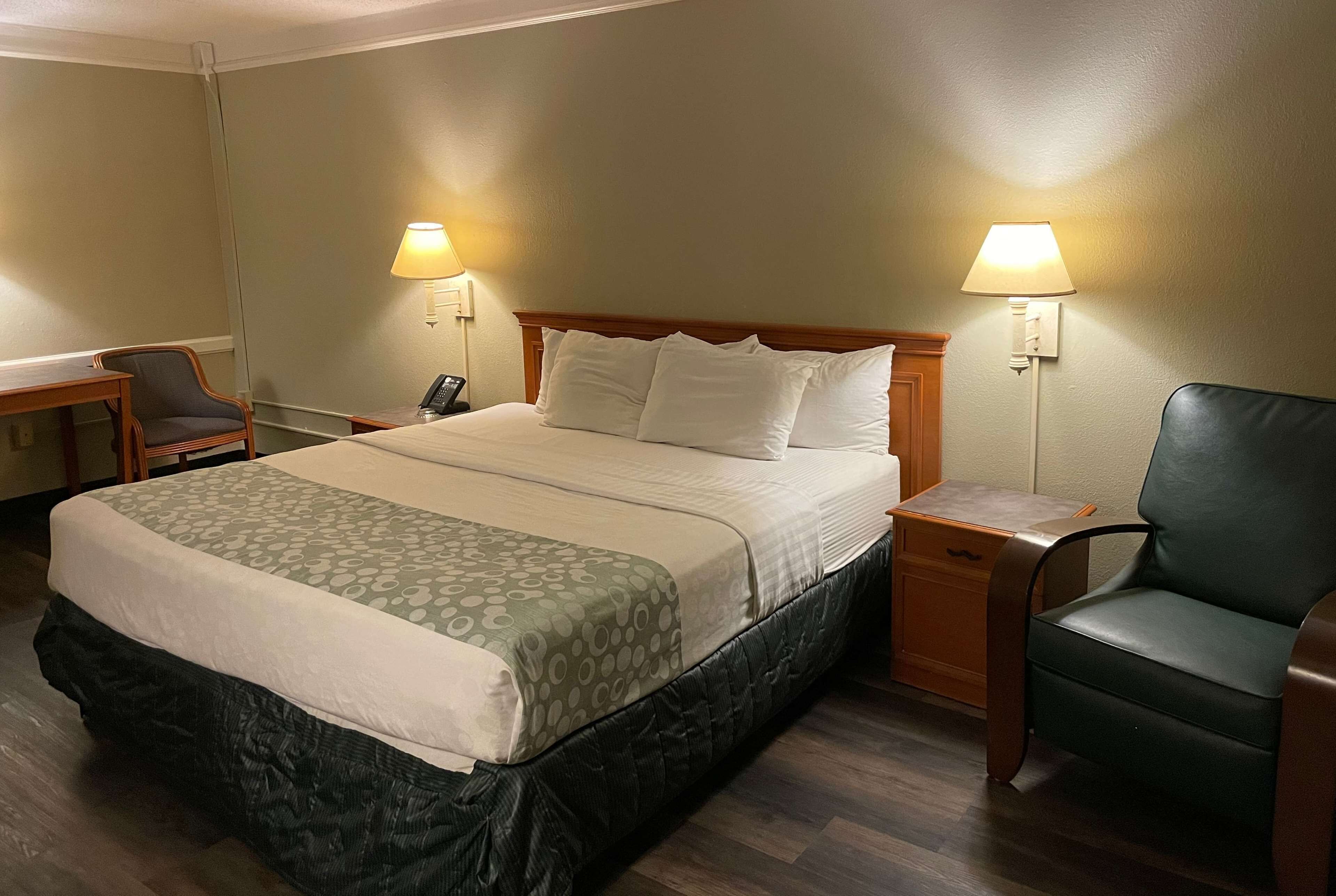 Travelodge by Wyndham Tuscaloosa