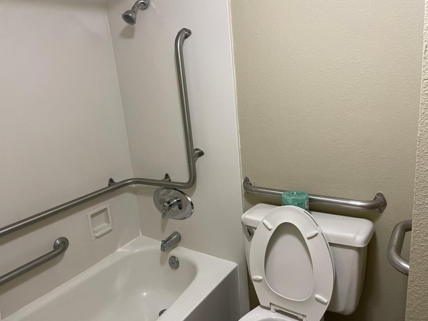 Travelodge by Wyndham Tuscaloosa