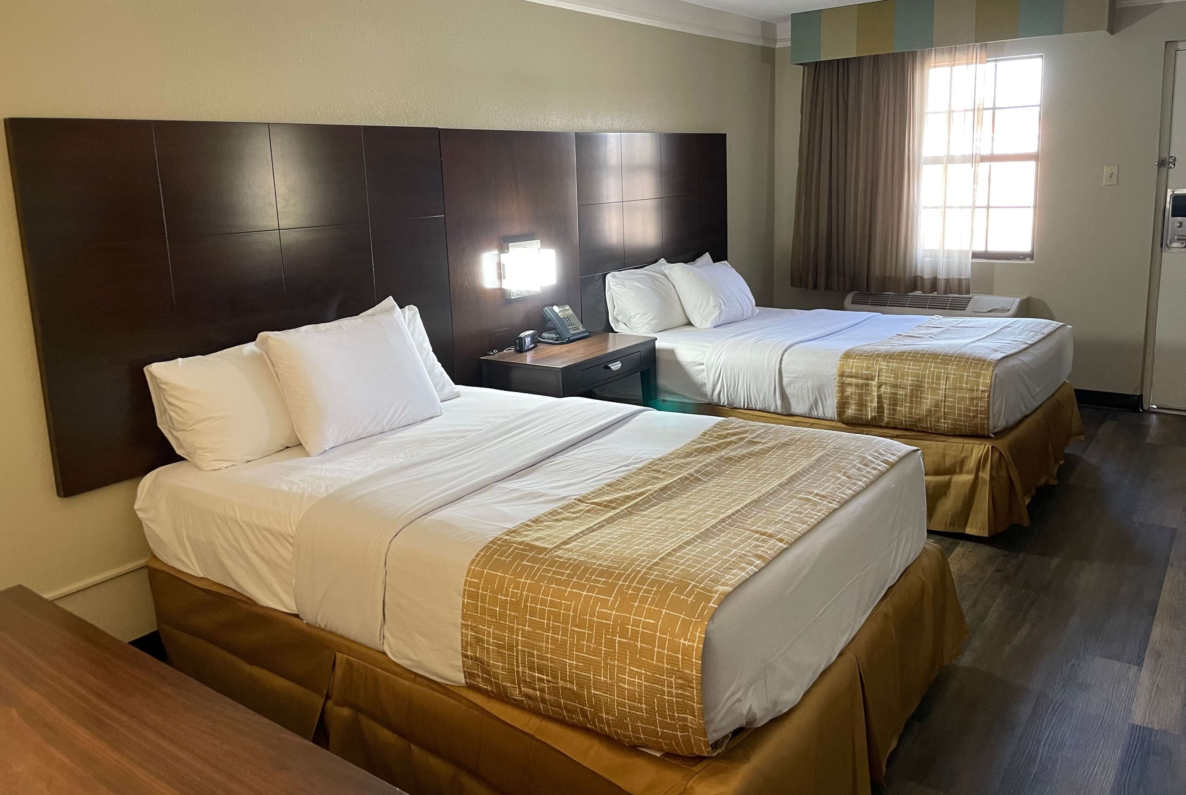 Travelodge by Wyndham Tuscaloosa