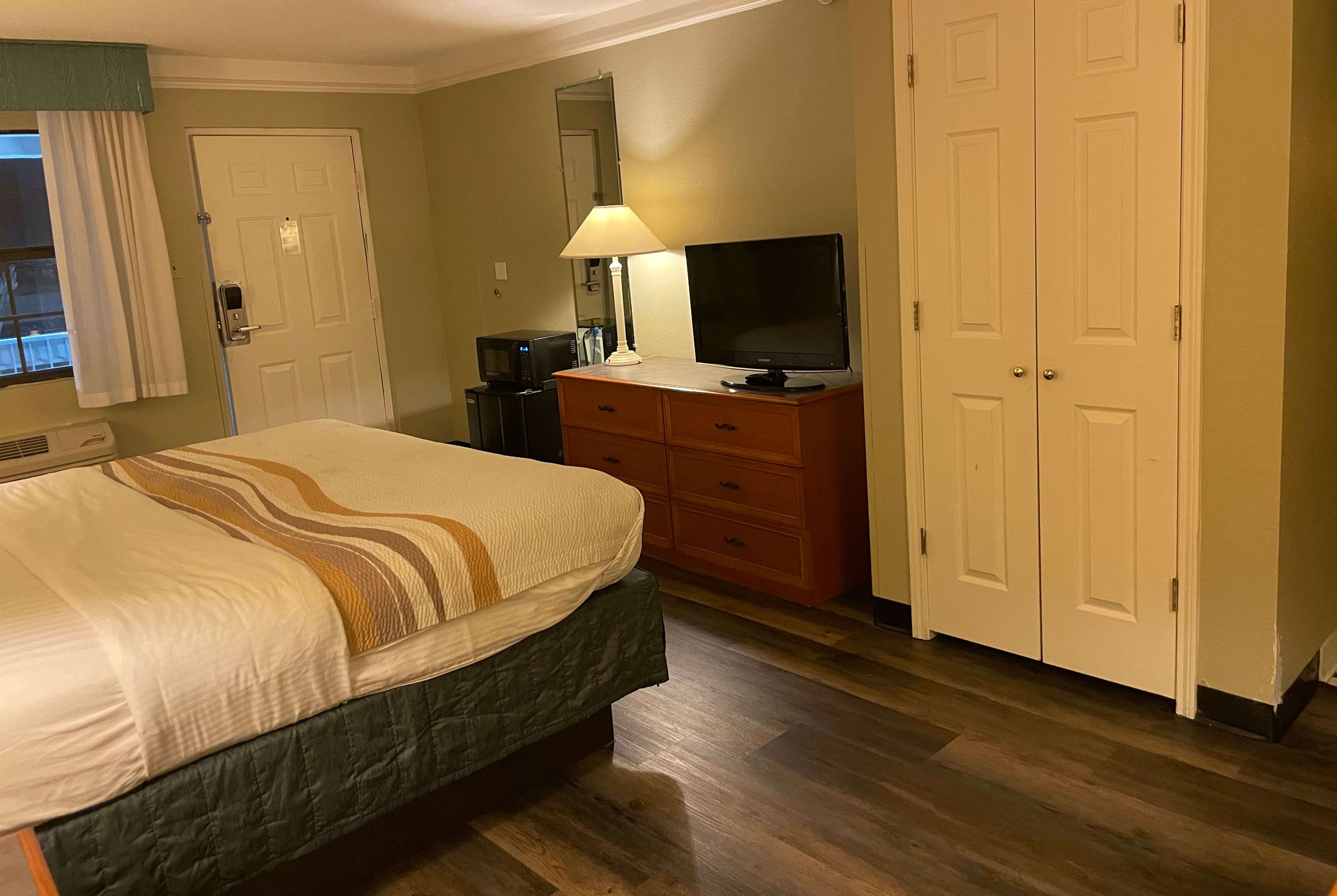 Travelodge by Wyndham Tuscaloosa