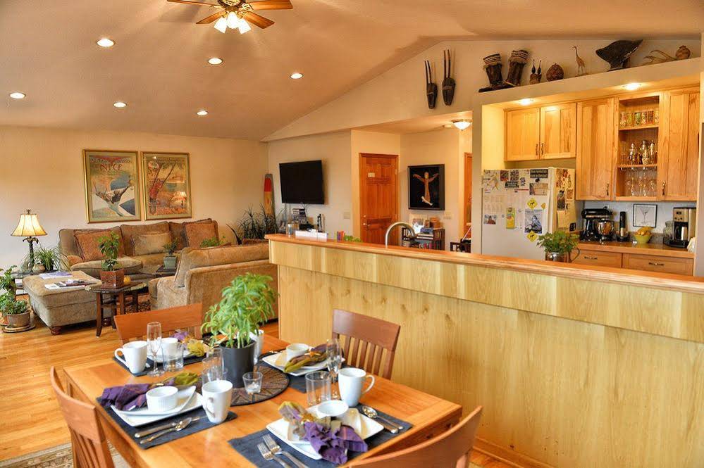 11th Avenue Bed & Breakfast