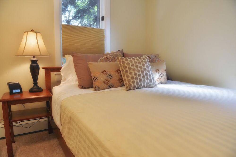 11th Avenue Bed & Breakfast