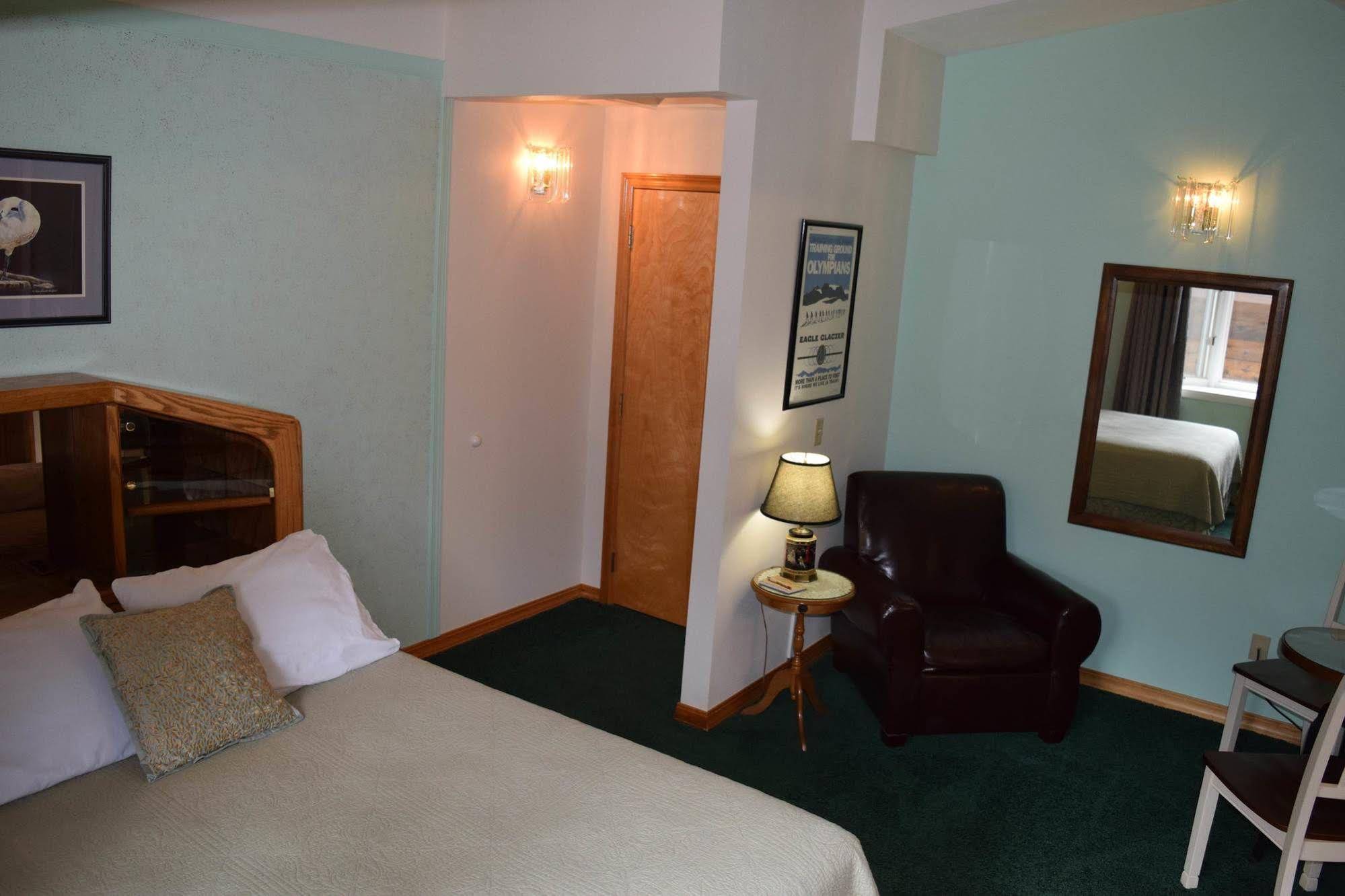 Alaska House of Jade Bed and Breakfast