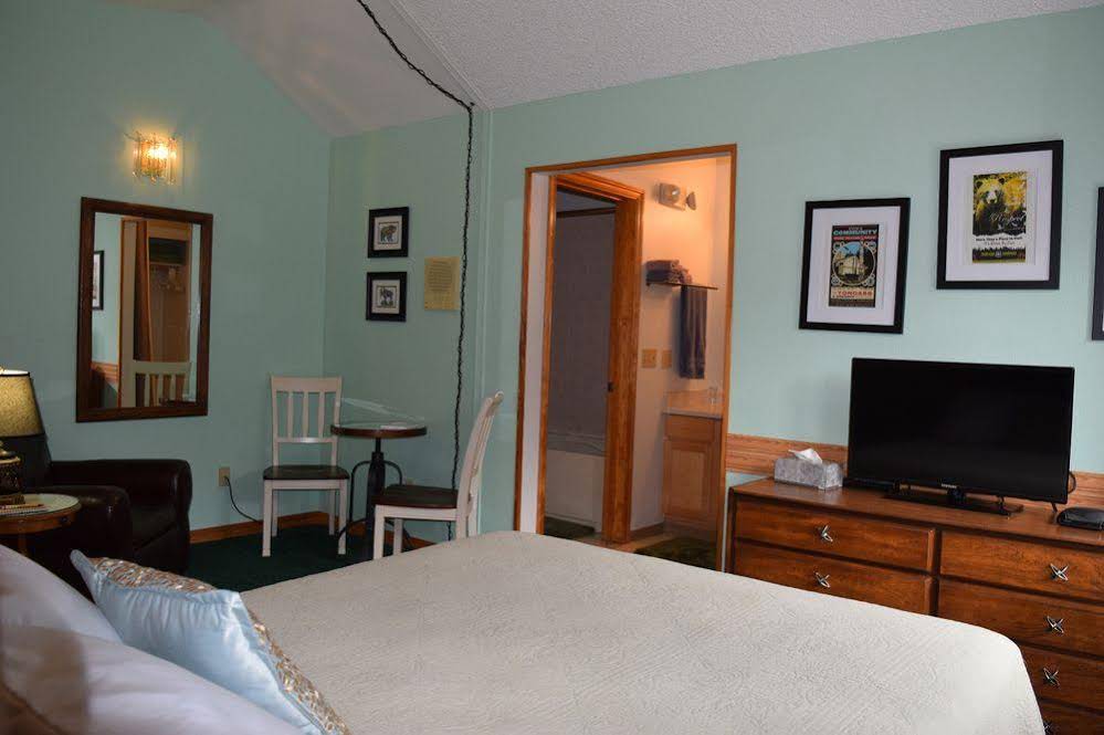 Alaska House of Jade Bed and Breakfast