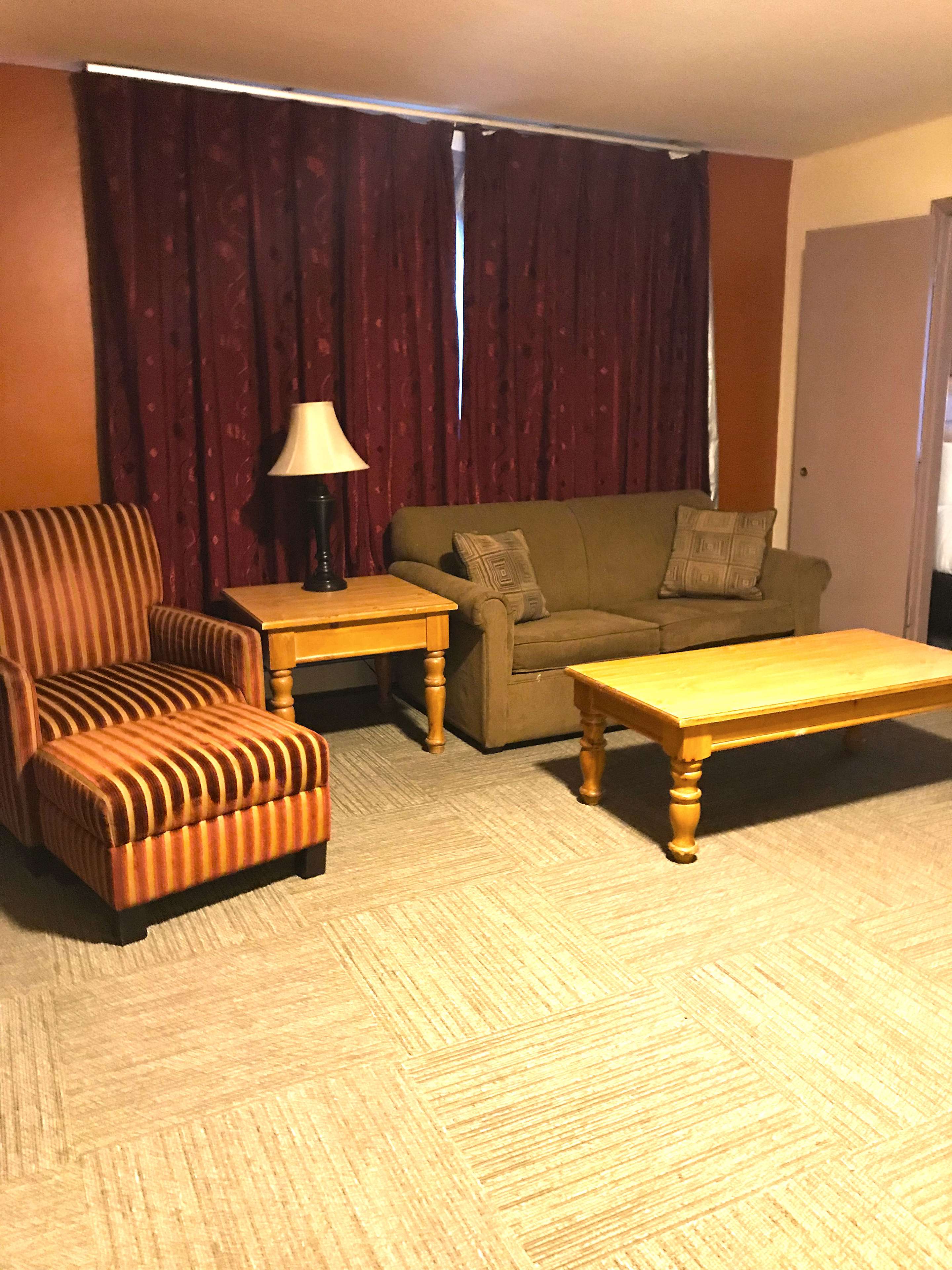 Americas Best Value Inn & Suites Anchorage Airport