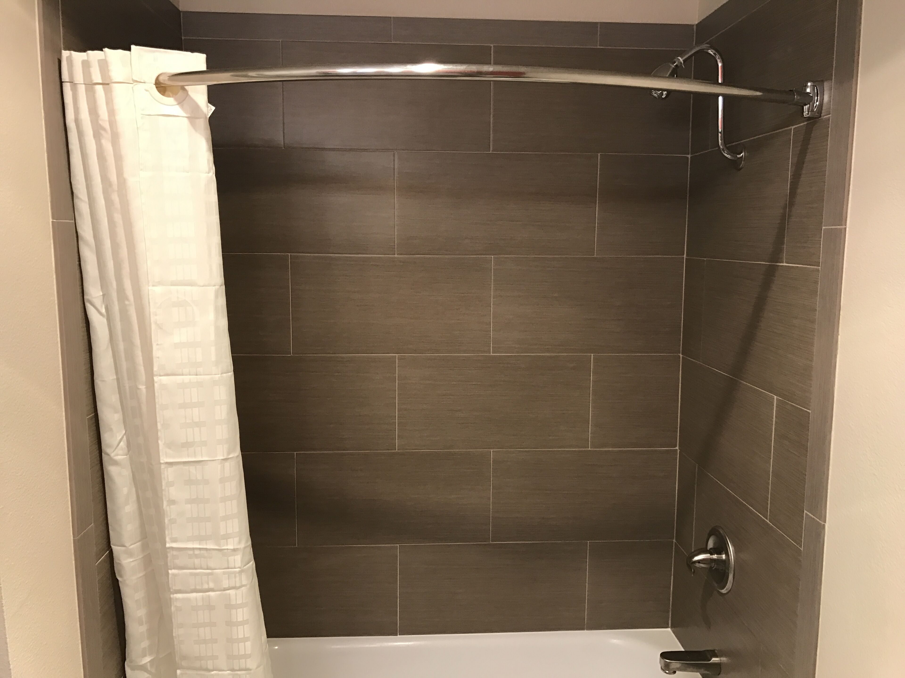 Coast Inn at Lake Hood