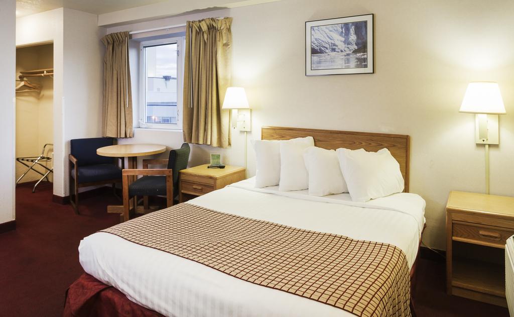GuestHouse Inn & Suites Anchorage