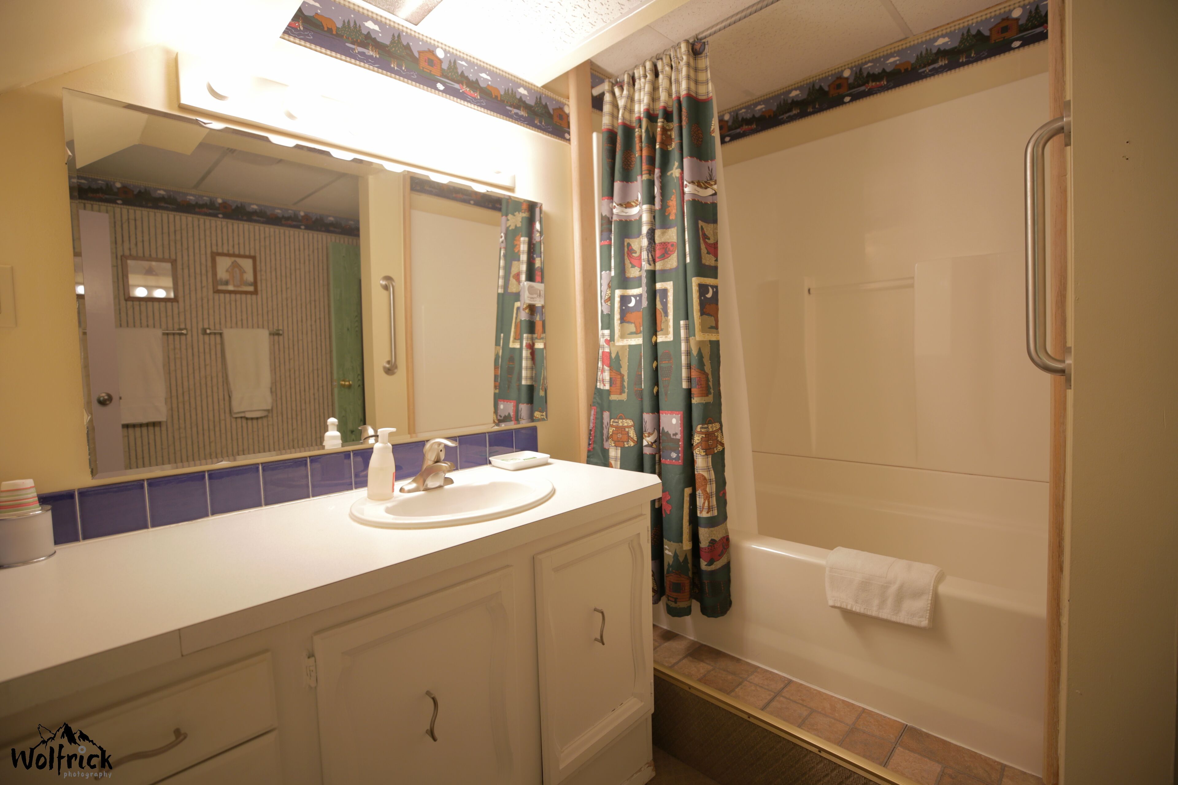 Jewel Lake Bed & Breakfast