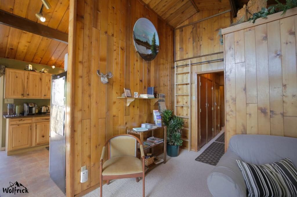 Jewel Lake Bed & Breakfast